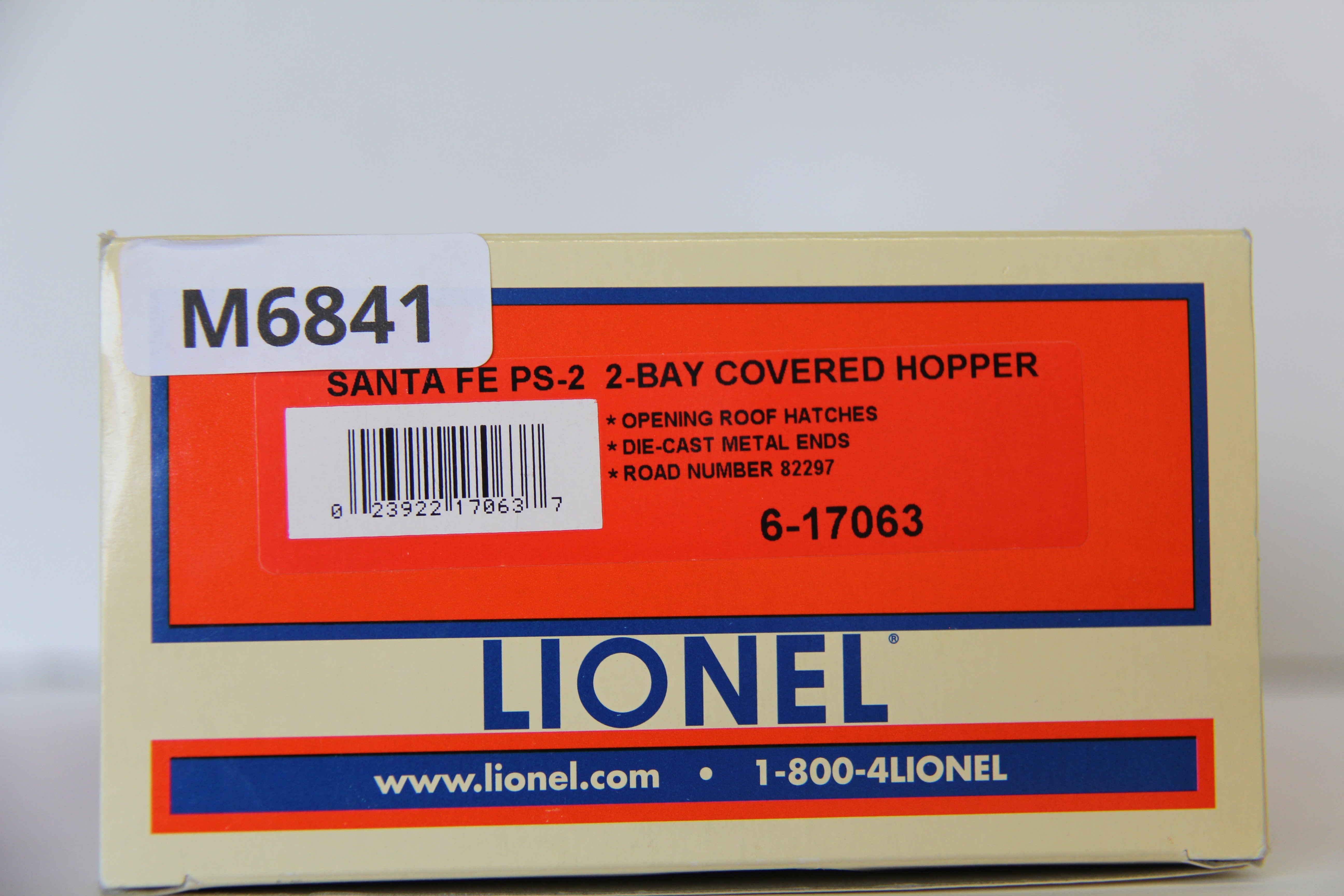 Lionel 6-17063 Santa Fe PS-2- 2 Bay Covered Hopper-Second hand-M6841