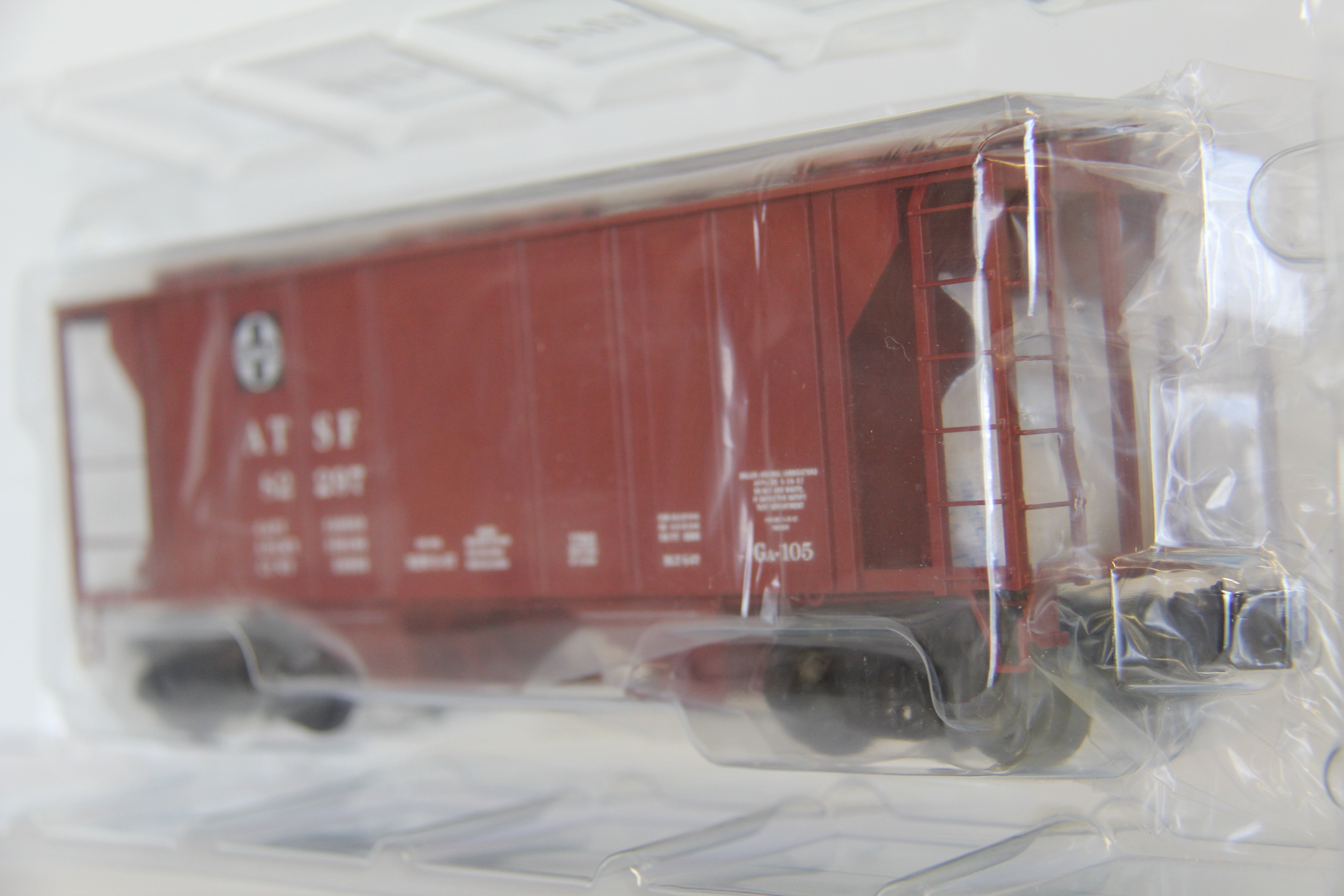 Lionel 6-17063 Santa Fe PS-2- 2 Bay Covered Hopper-Second hand-M6841