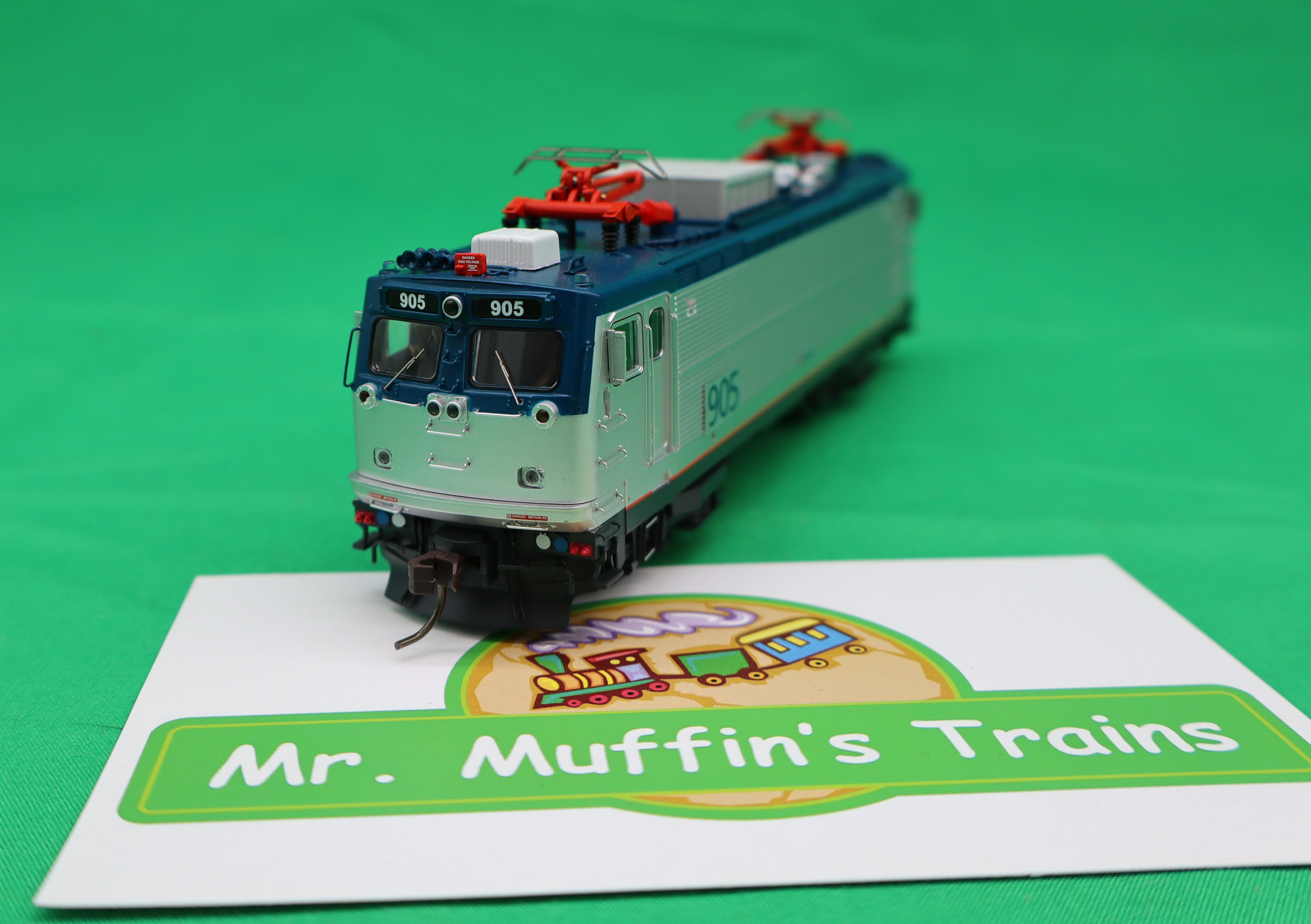 Atlas HO 10004648 - Master - Gold - AEM-7 Electric Locomotive "Amtrak" #905 (Phase V no Travelmark)