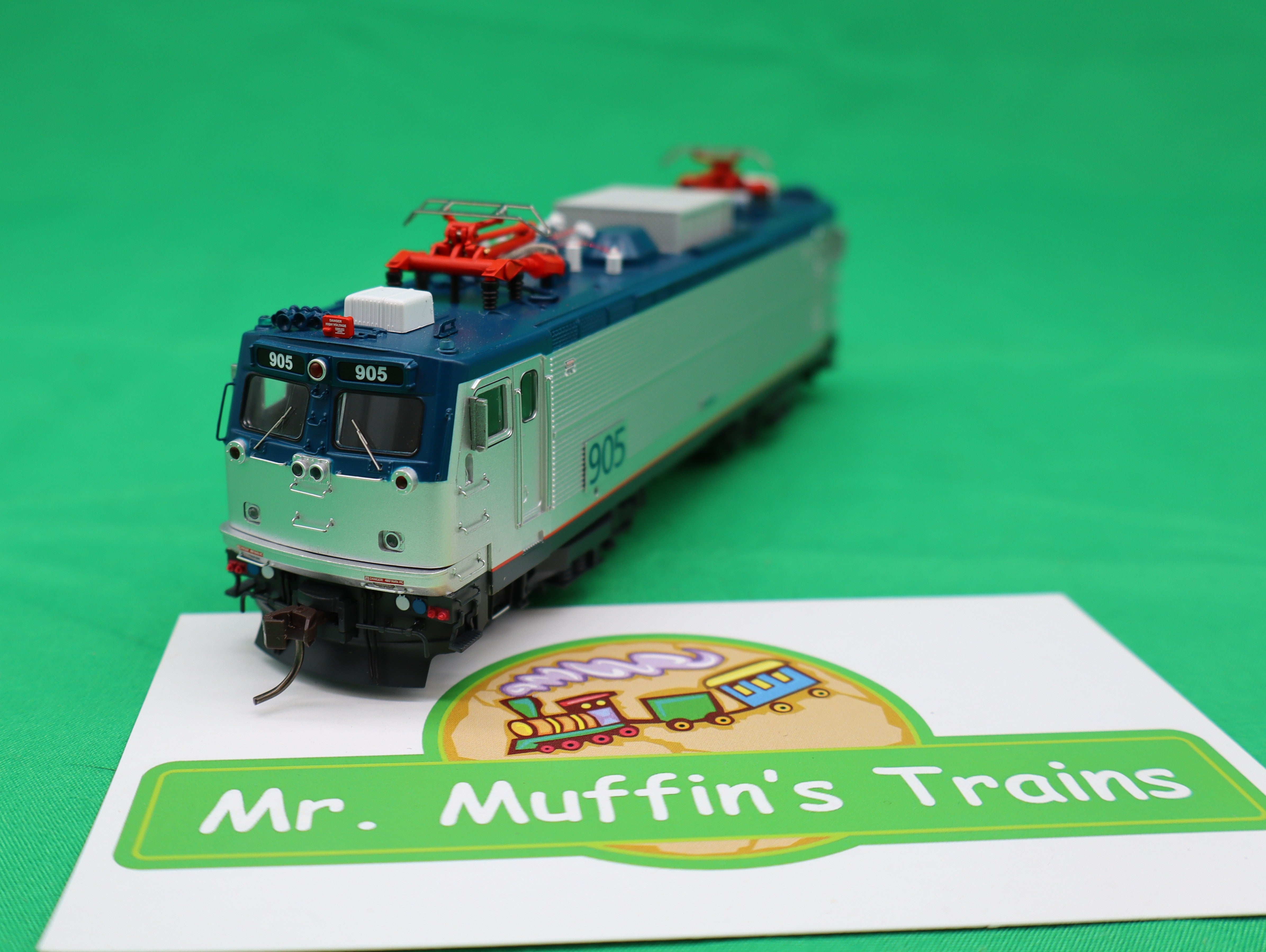 Atlas HO 10004648 - Master - Gold - AEM-7 Electric Locomotive "Amtrak" #905 (Phase V no Travelmark)