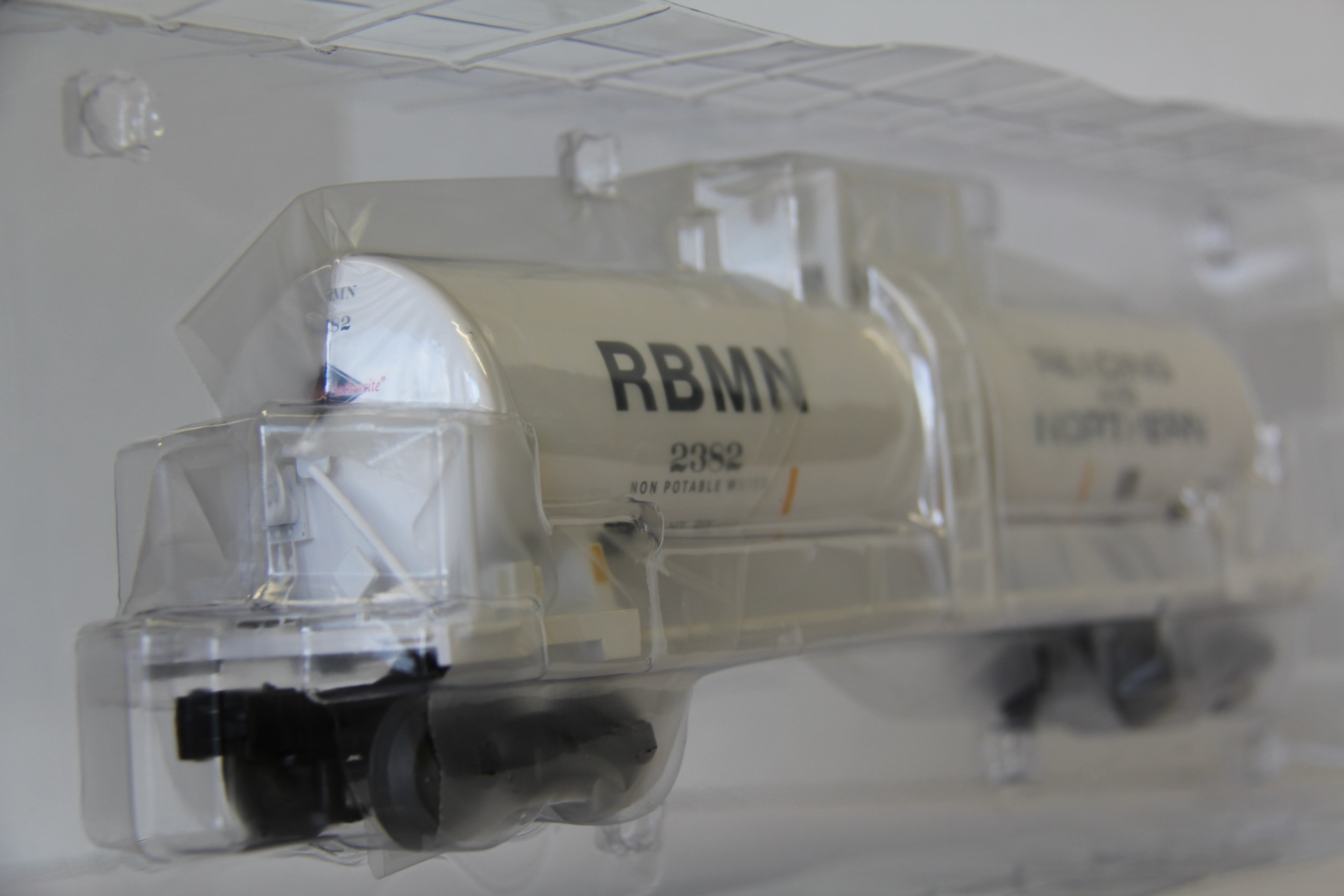 Lionel 2343012 Reading & Northern Unibody Tank Car-Second hand-M6844