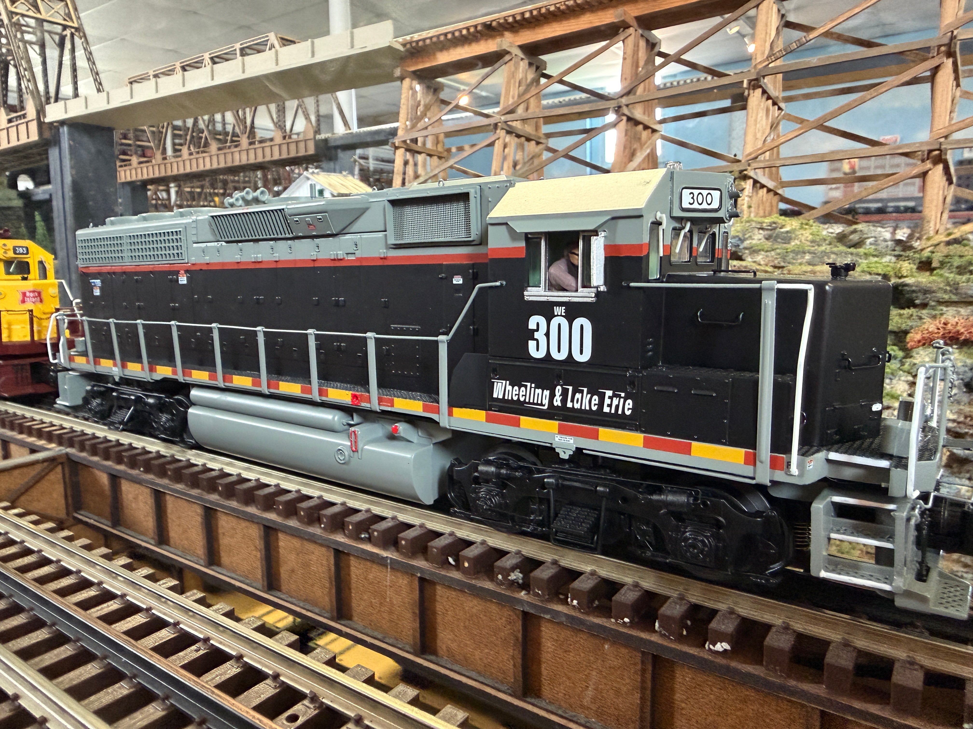 Atlas O 30138690S - Premier - GP40 Diesel Locomotive "Wheeling & Lake Erie" #300 - Custom Run for MrMuffin'sTrains - Operates with MTH's DCS 3.0