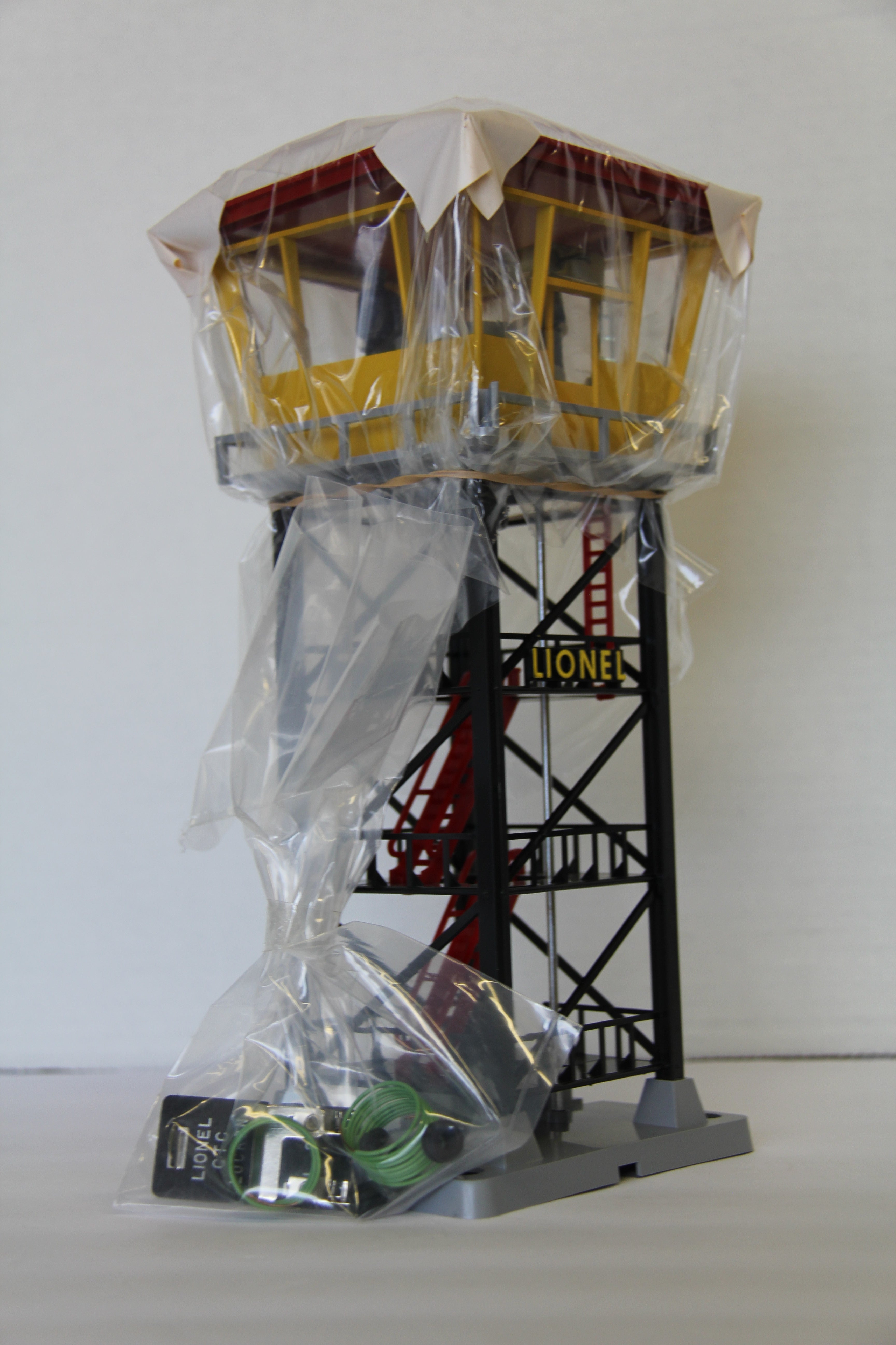 Lionel 6-2318 Operating Control Tower-Second hand-M6852