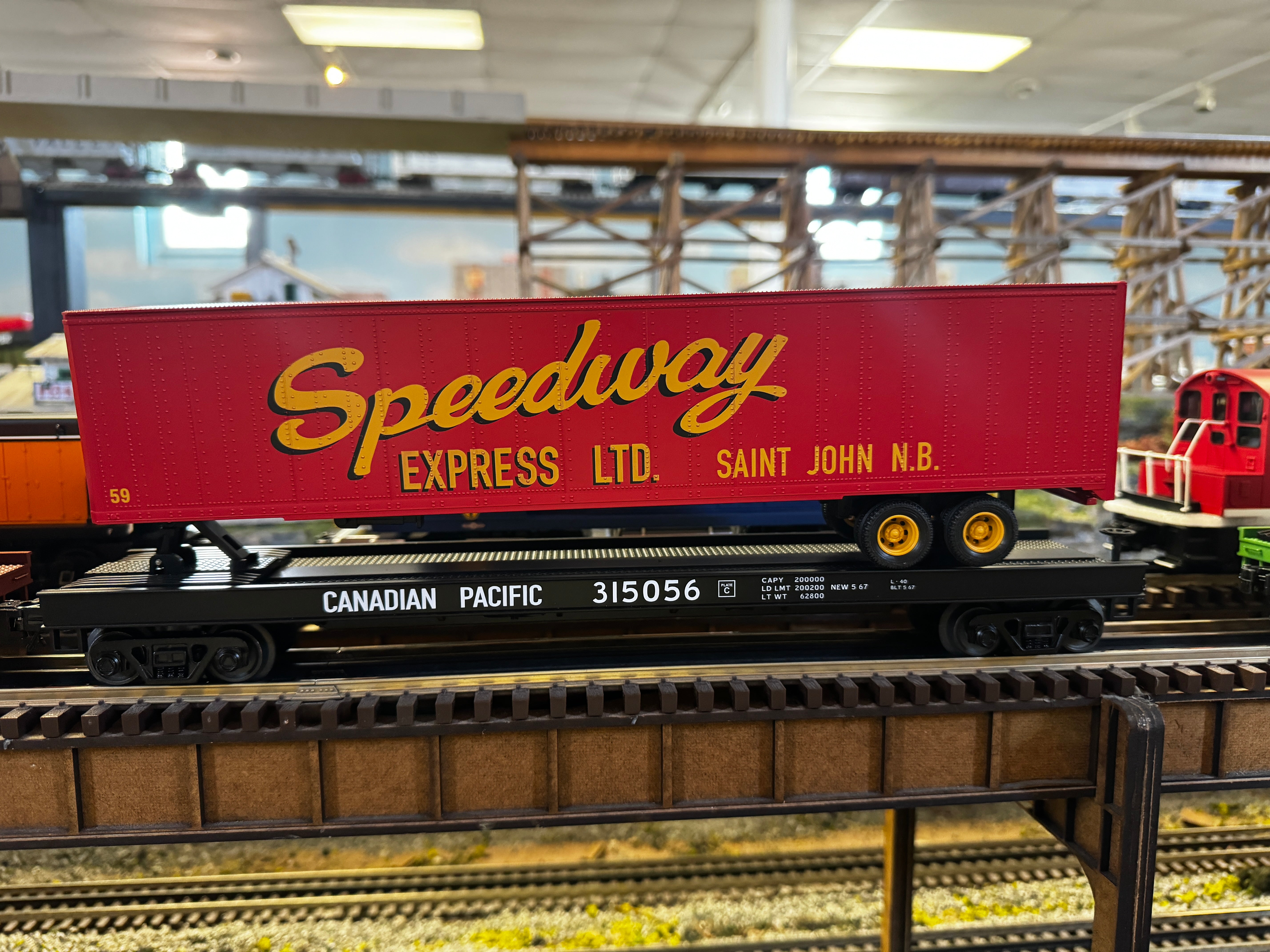 MTH 20-95642 - Flat Car "Canadian Pacific" w/ 48' Trailer