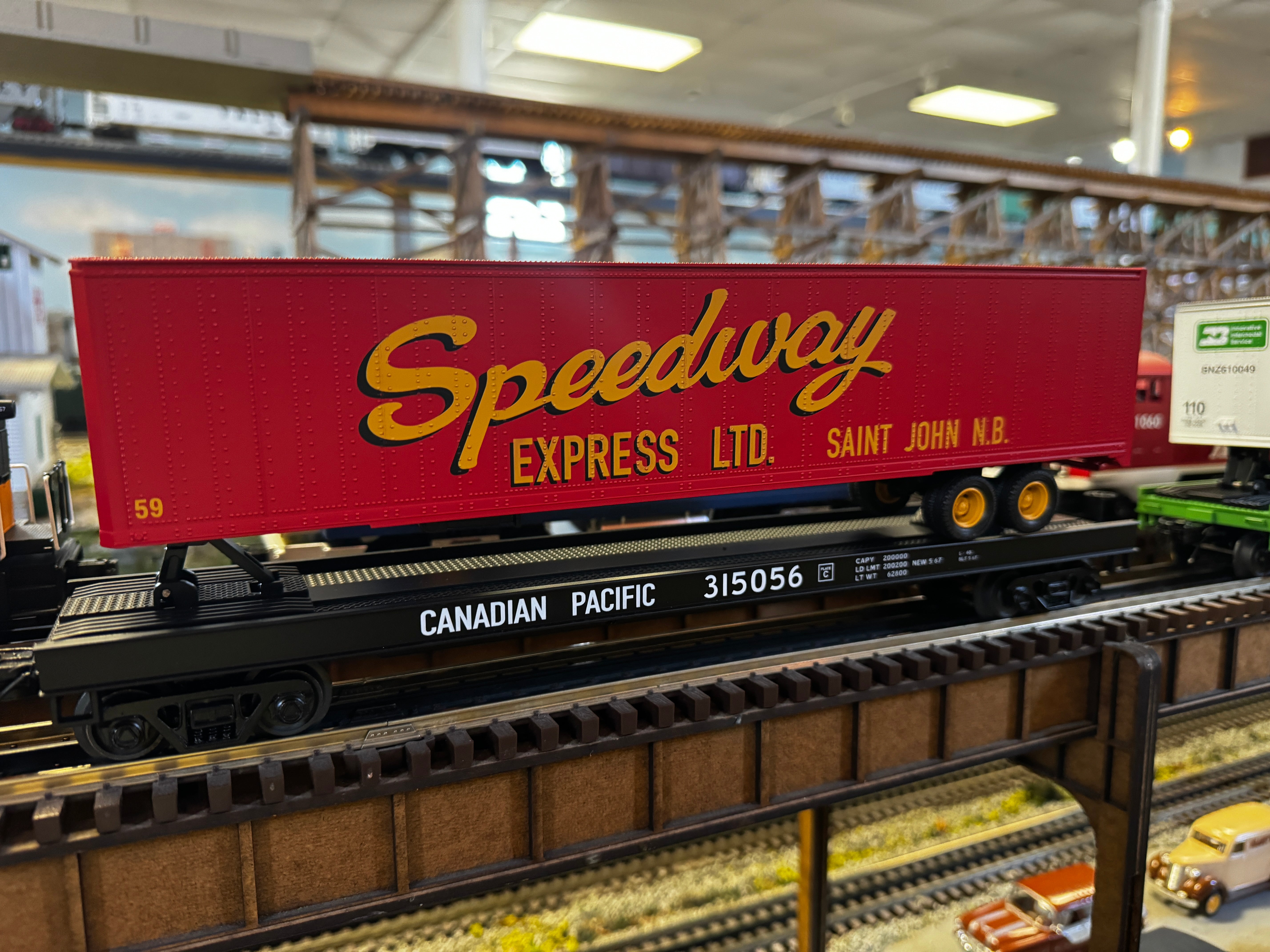 MTH 20-95642 - Flat Car "Canadian Pacific" w/ 48' Trailer