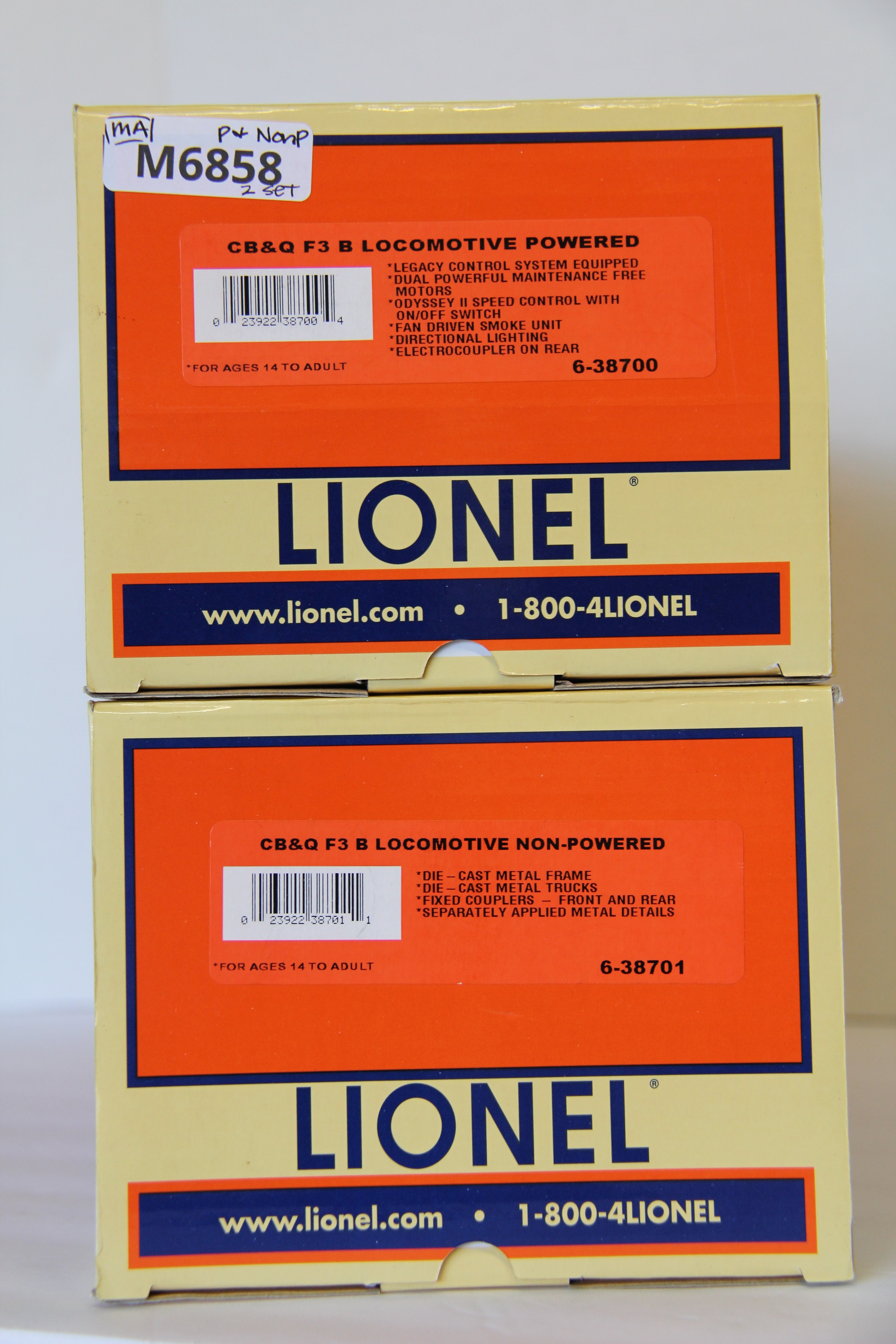 Lionel 6-38700 CB & Q F3 B Unit Locomotive Powered and 6-38701 Non-Powered-Second hand-M6858