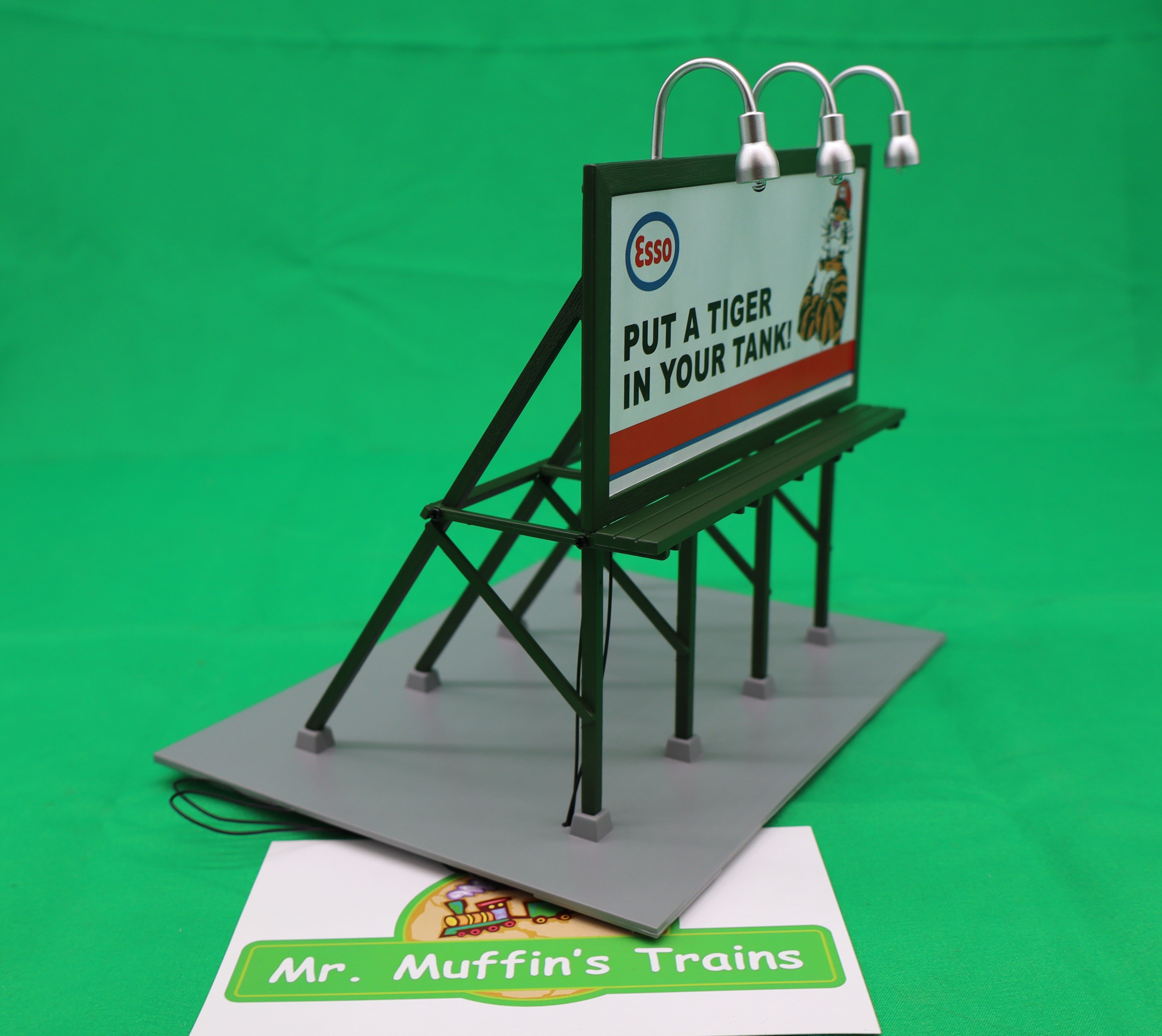 MTH 30-90744 - RailKing - Lighted Billboard "Esso"