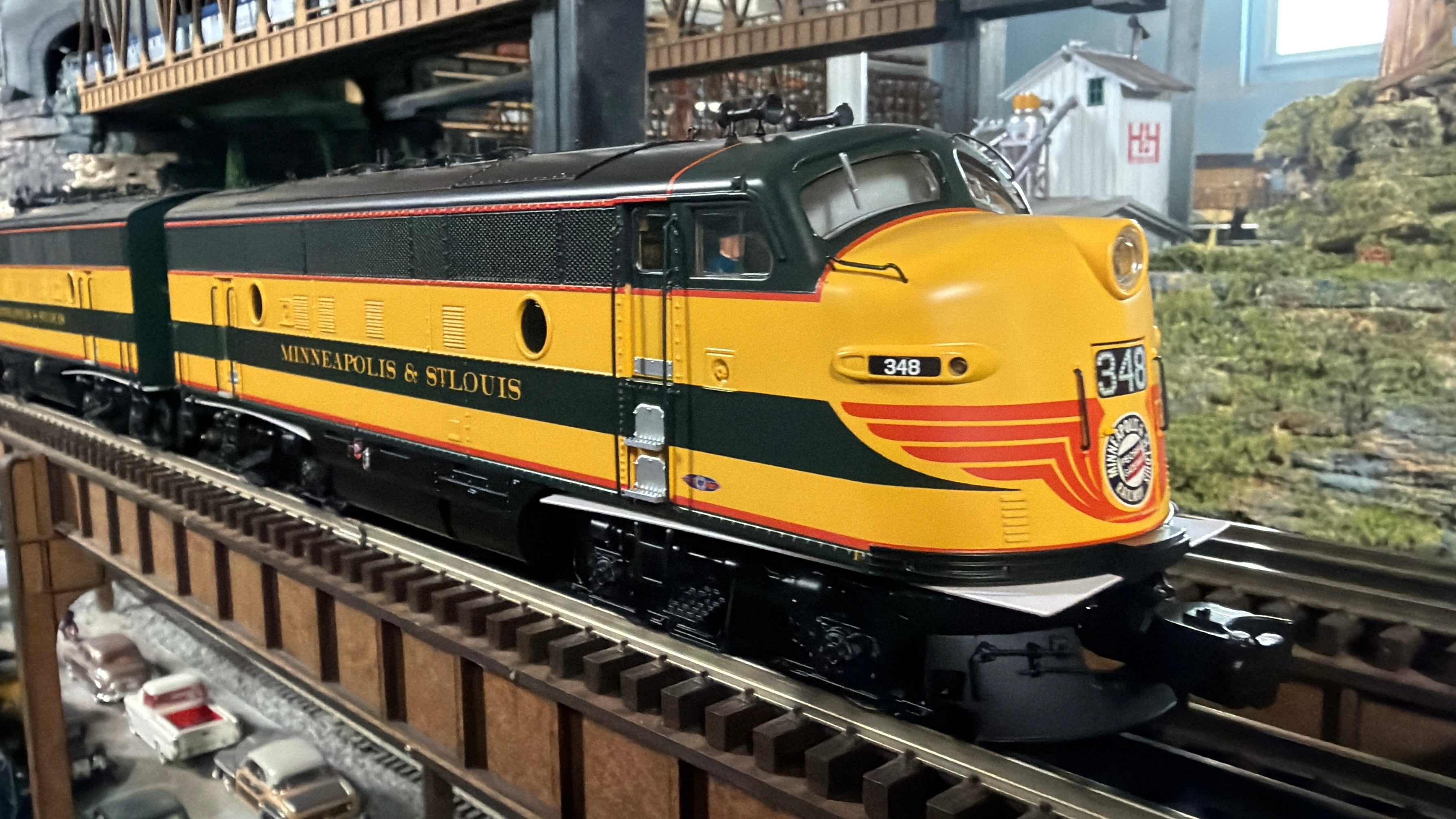 Lionel 2633210 - Legacy - F3 AA Diesel Set "Minneapolis & St. Louis" #348A/348C