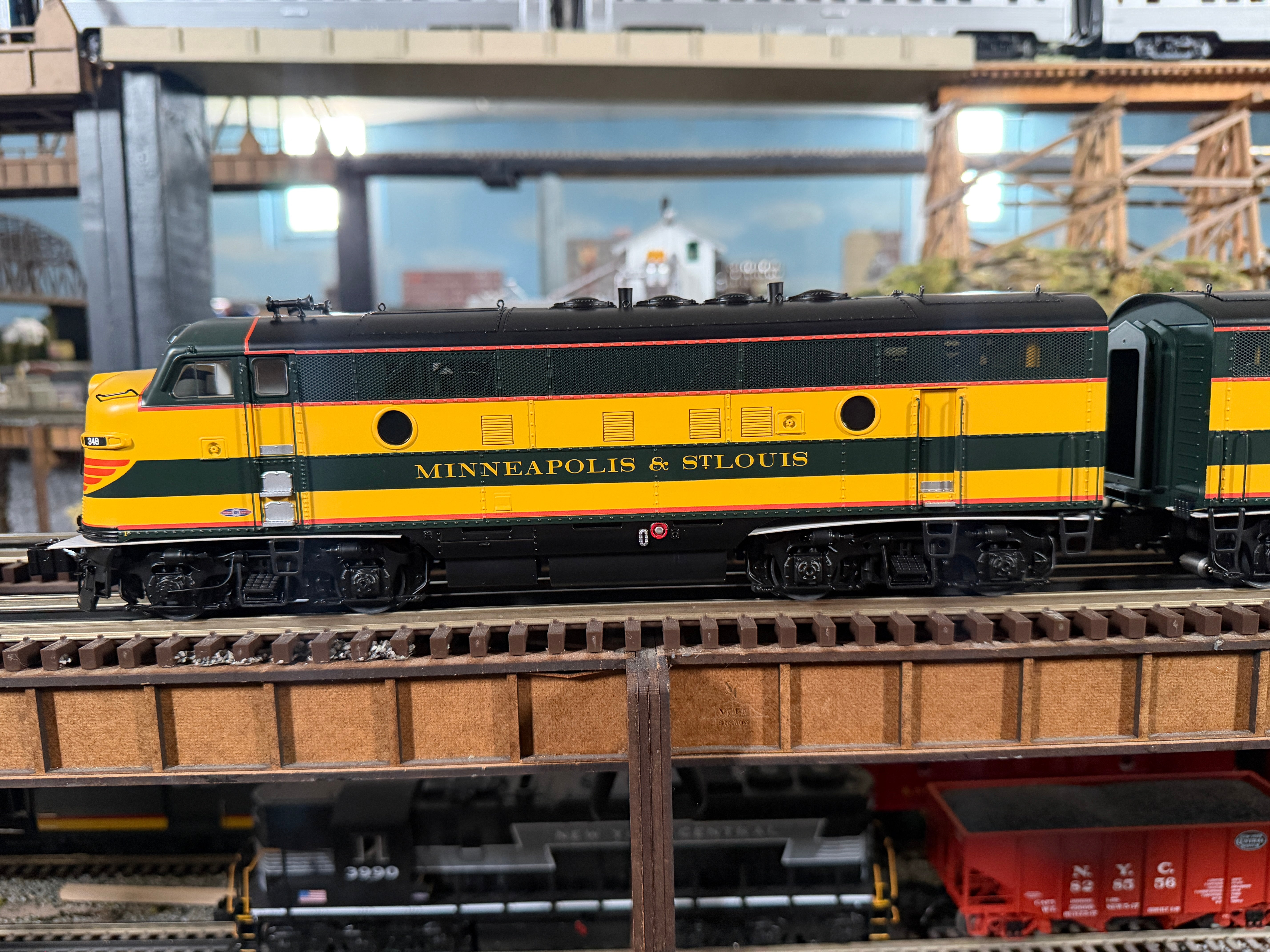 Lionel 2633210 - Legacy - F3 AA Diesel Set "Minneapolis & St. Louis" #348A/348C