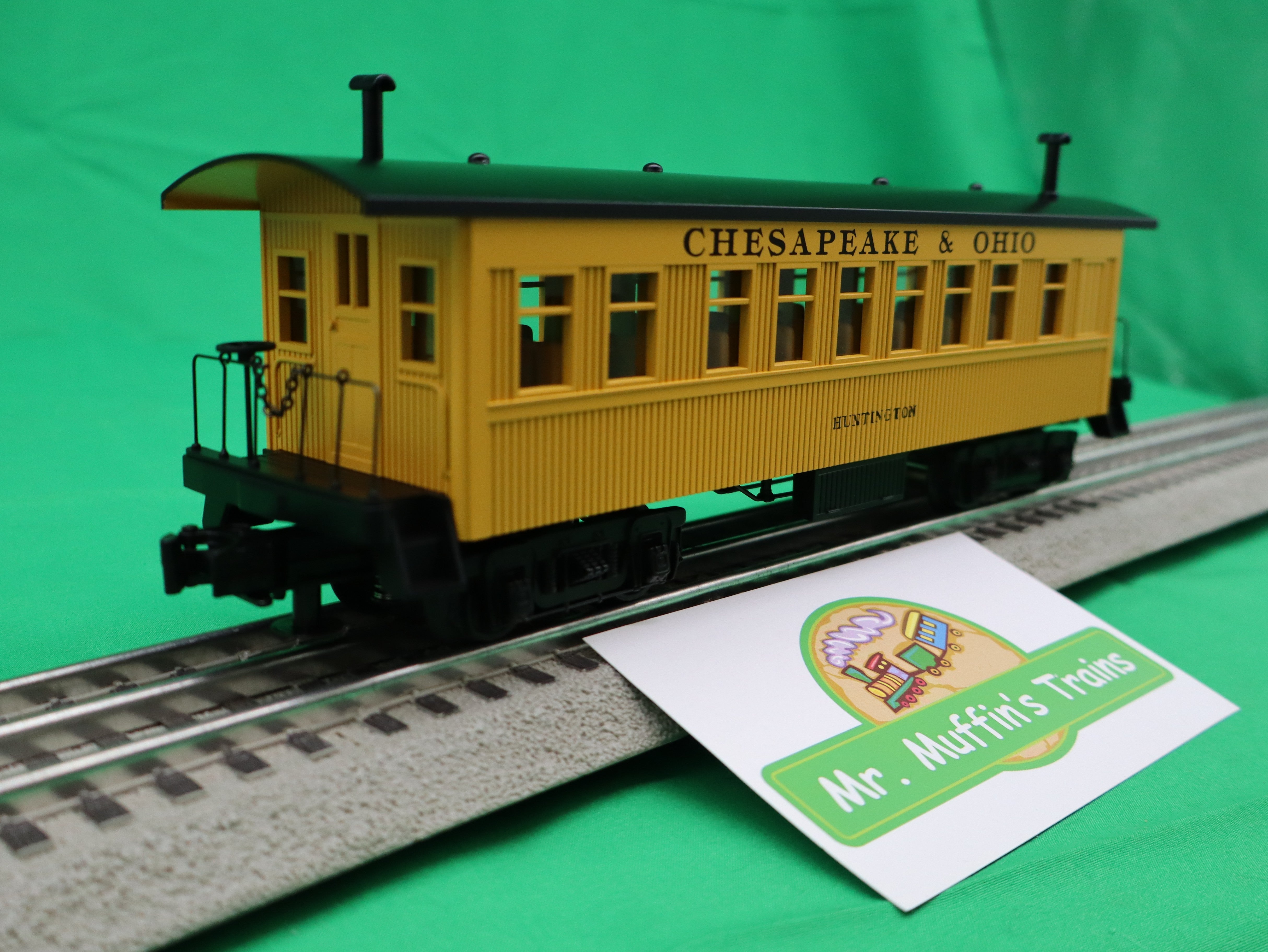 MTH 30-6454 - RailKing - Overton Passenger Coach Set "Chesapeake & Ohio" (3-Car)