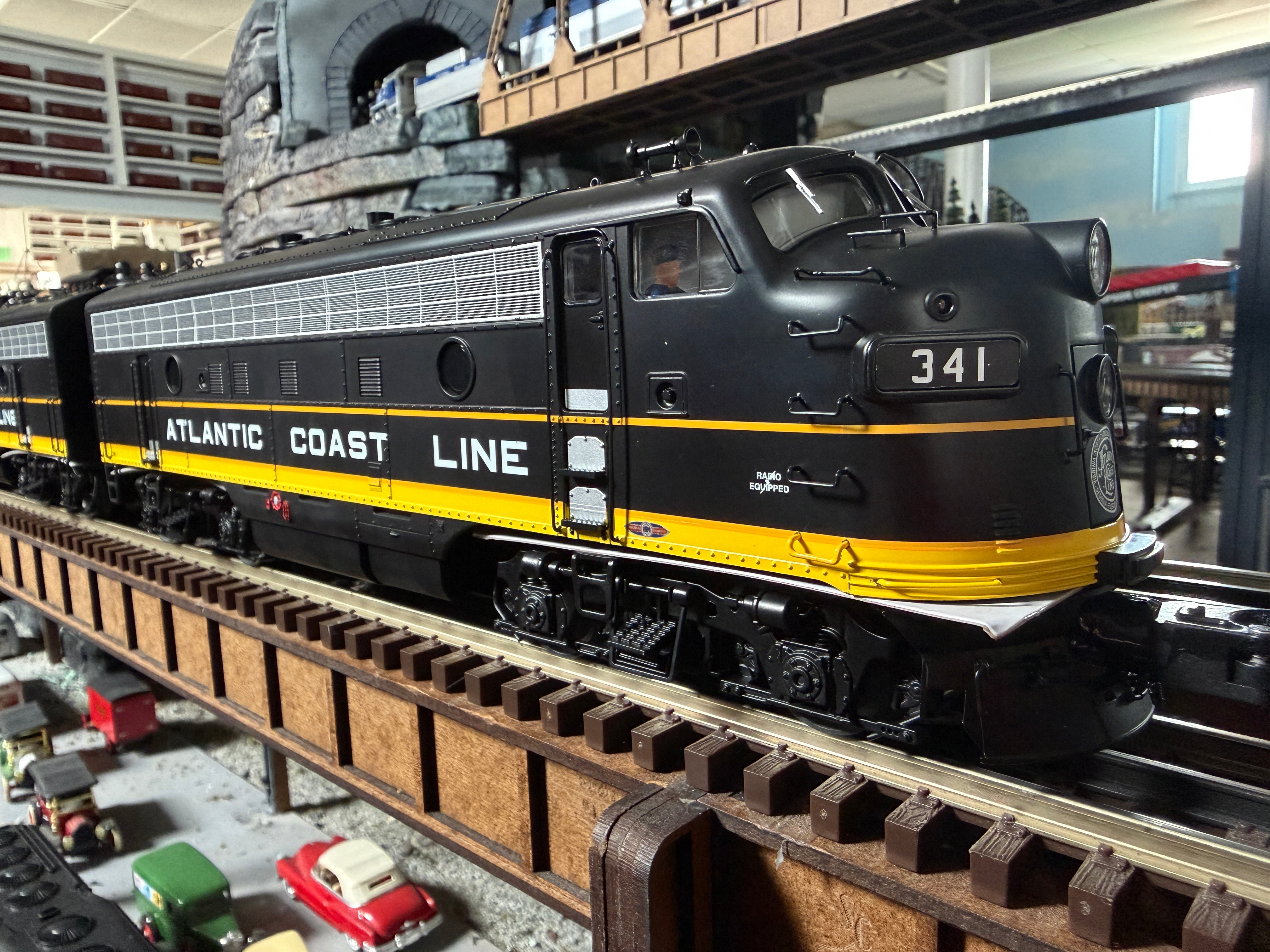 Lionel 2633230 - Legacy - F3 AA Diesel Set "Atlantic Coast Line" #341/343