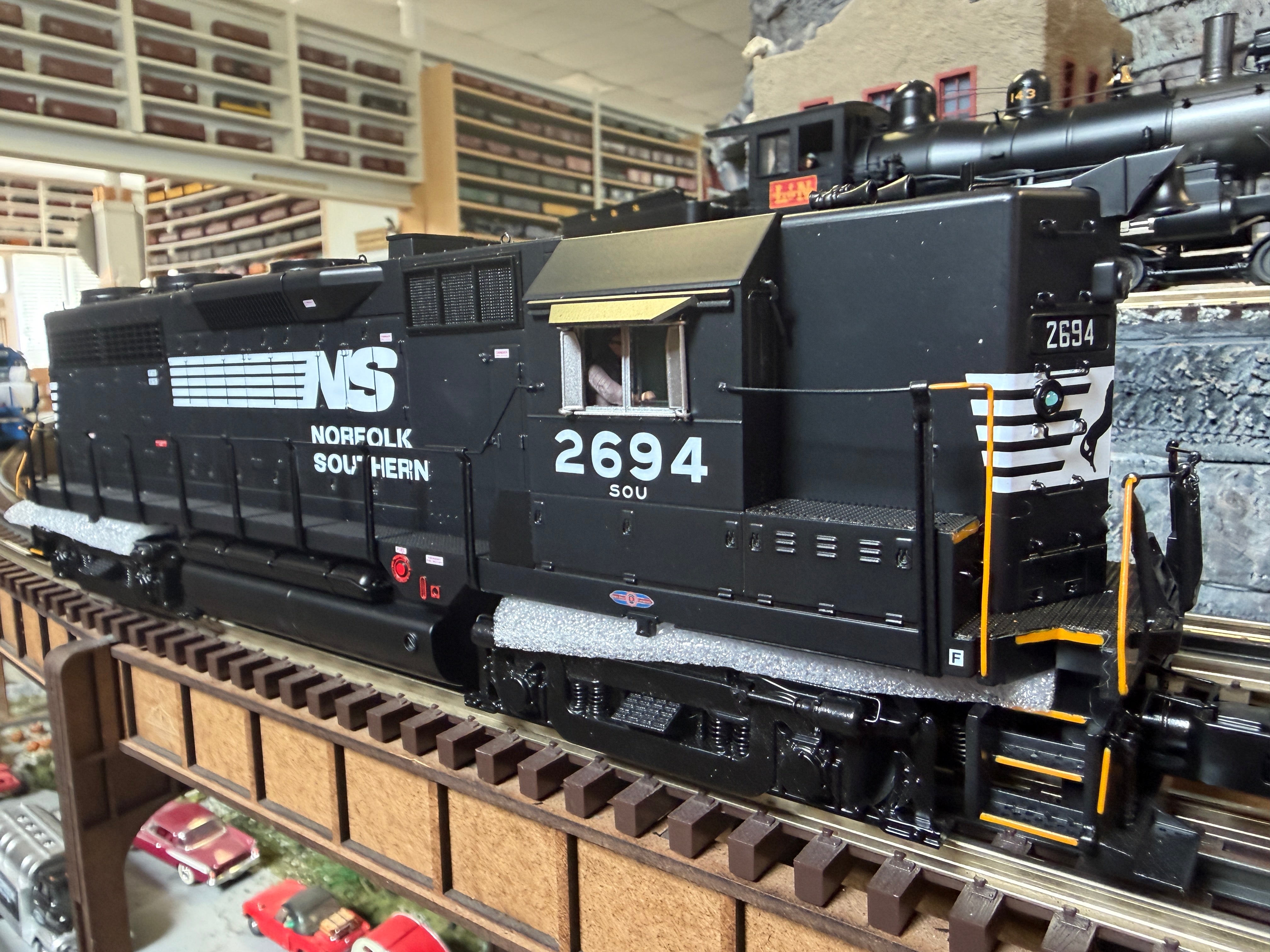 MTH 20-22083-1 - Premier - GP-35 High Hood Diesel Engine "Norfolk Southern" #2694 w/ PS3
