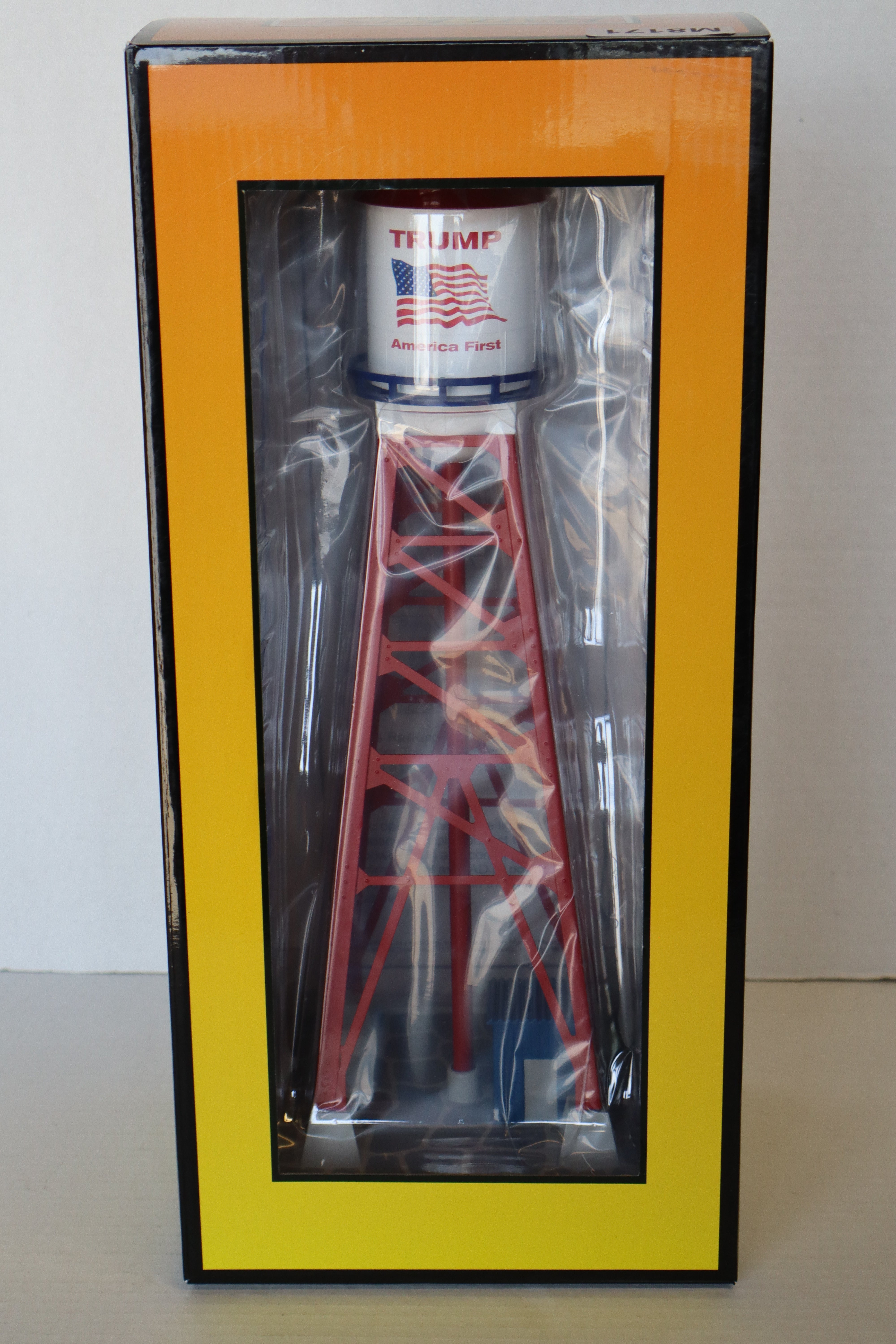 Rail King 30-90739 #193 Industrial Water Tower Donald J Trump-Second hand-M8171