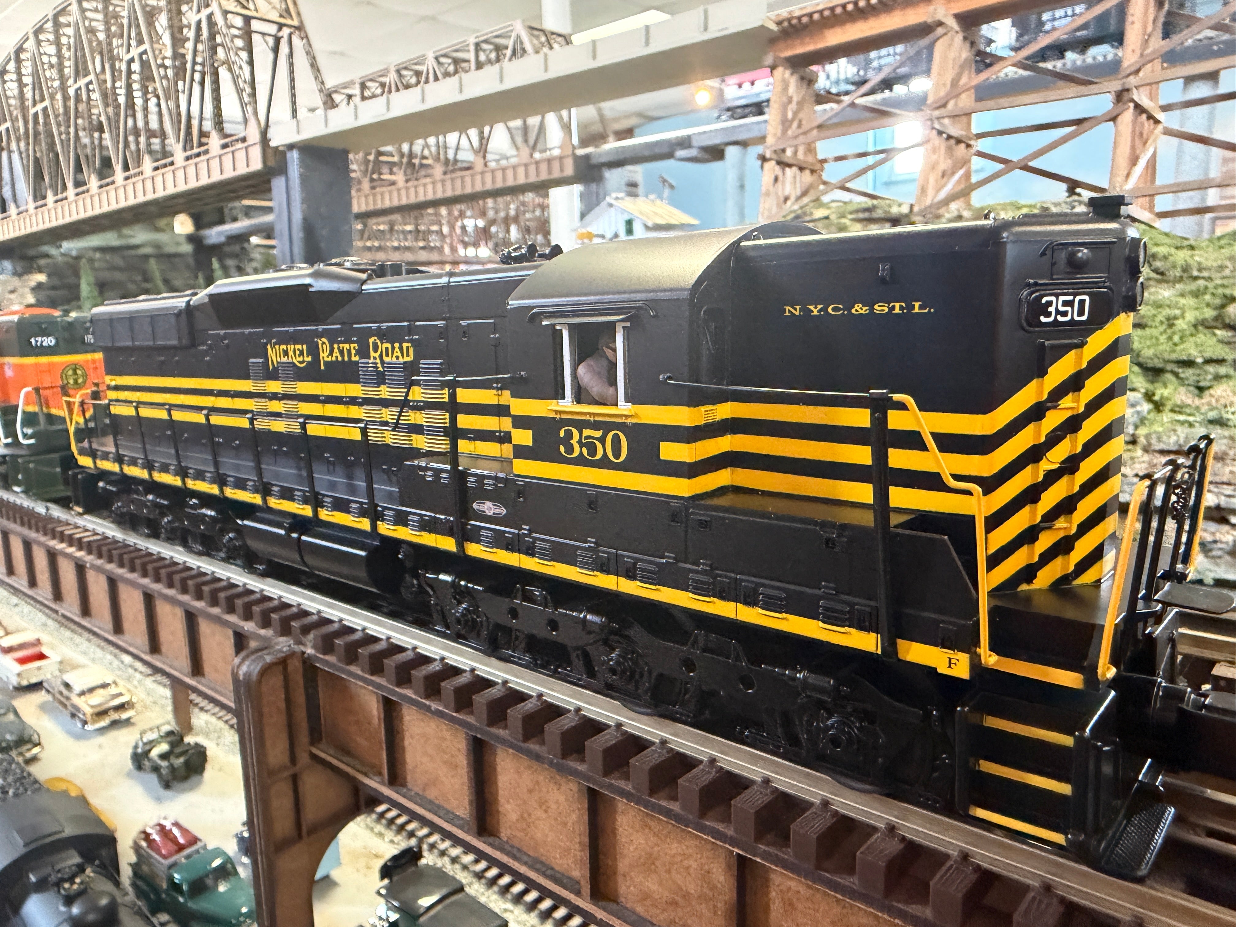 MTH 30-21370-1 - RailKing - SD9 Diesel Engine "Nickel Plate Road" #344 w/ PS3 - Custom run for MrMuffin'sTrains