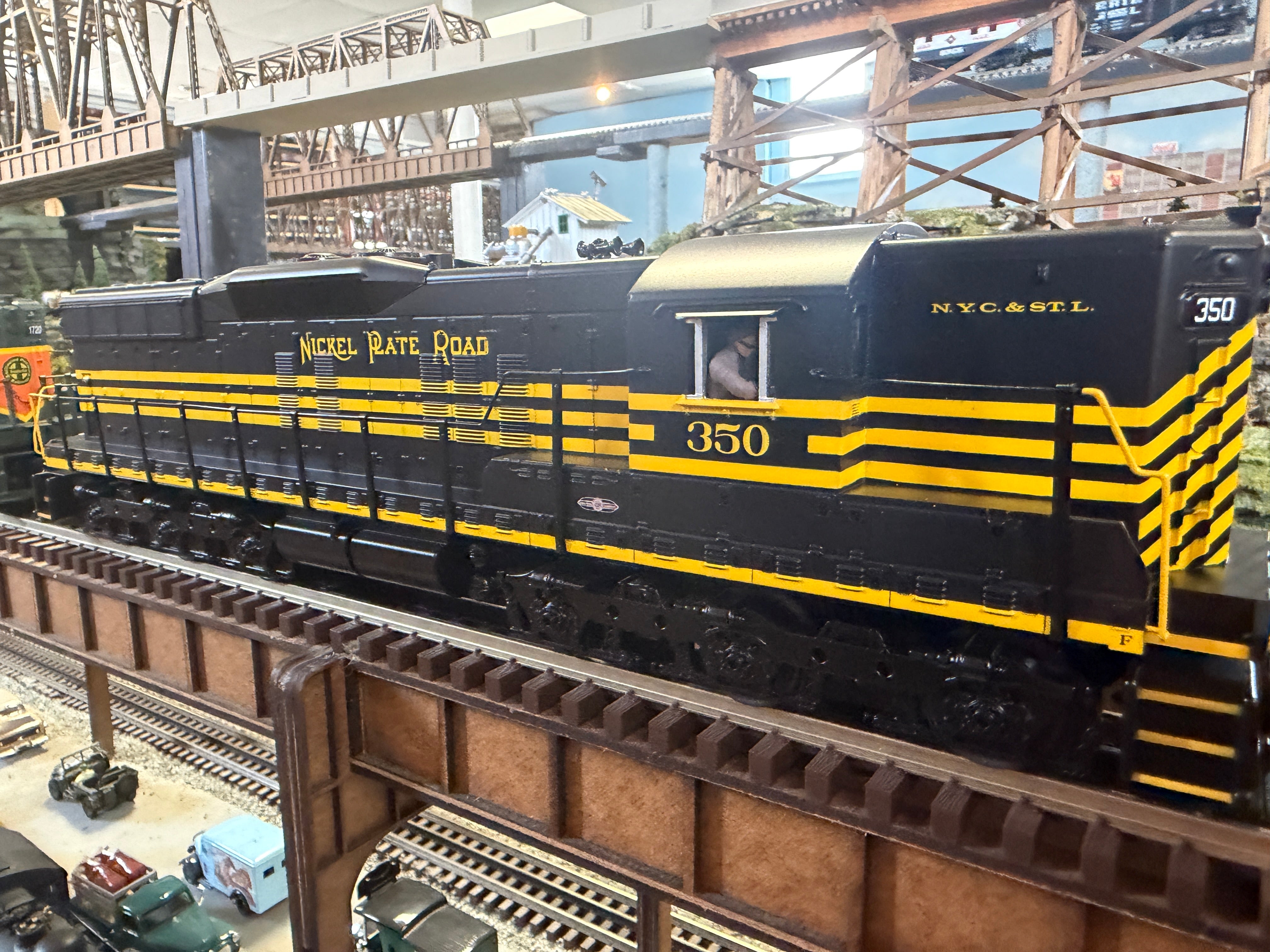 MTH 30-21370-1 - RailKing - SD9 Diesel Engine "Nickel Plate Road" #344 w/ PS3 - Custom run for MrMuffin'sTrains