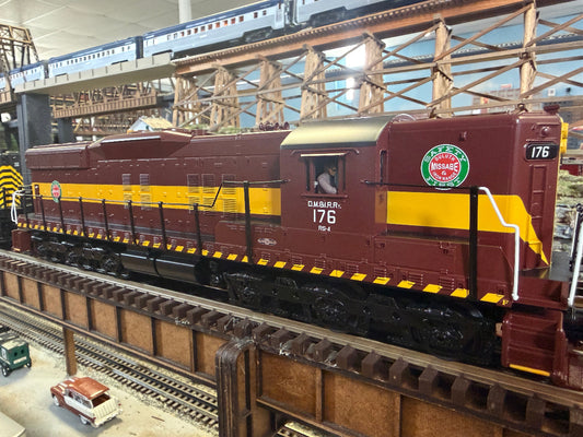 MTH 30-21348-1 - RailKing - SD9 Diesel Engine "Duluth, Missabe & Iron Range" #176 w/ PS3