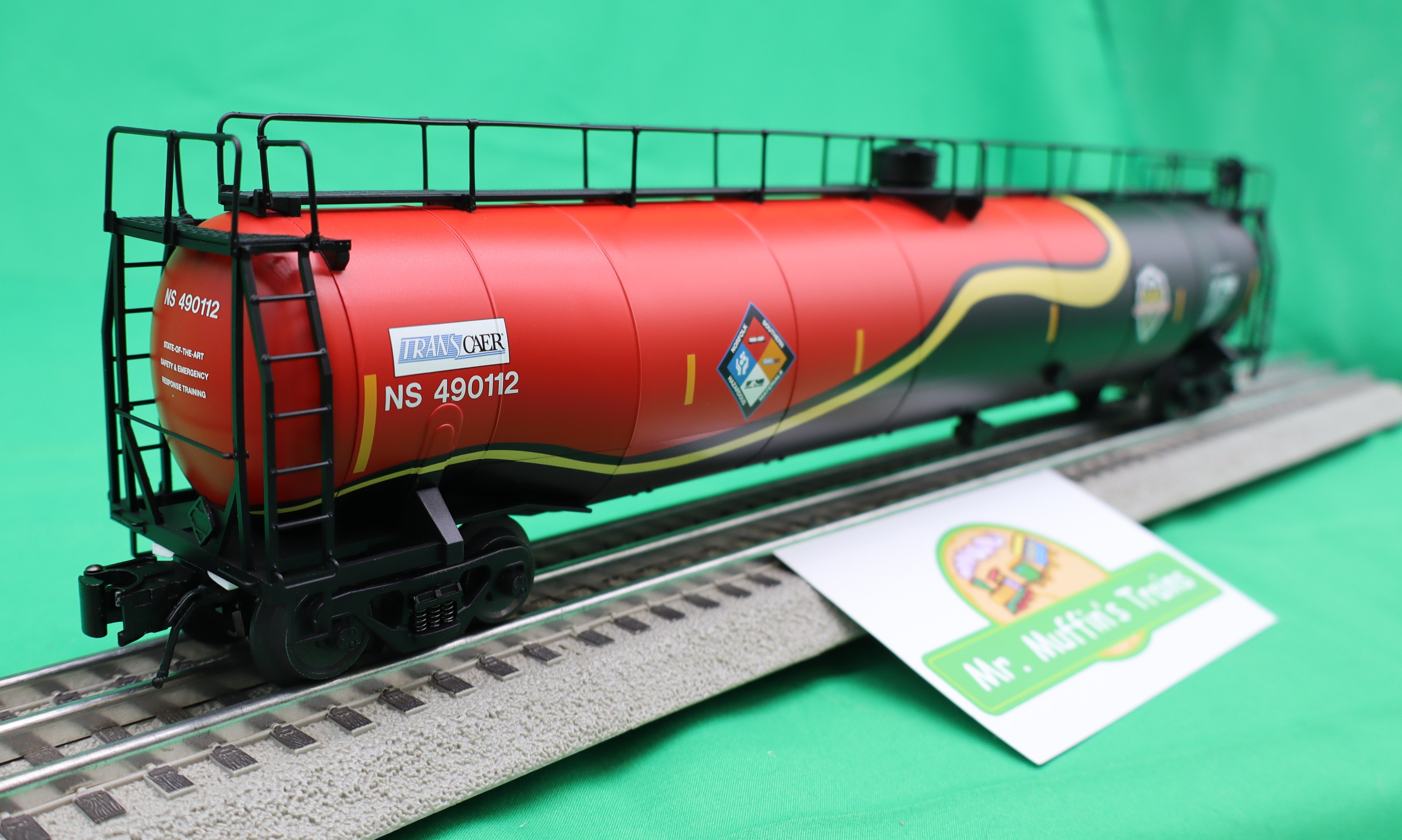 Atlas O 3001871 - Master - 33,000 Gallon Tank Car "NS Safety Train" (Norfolk Southern)