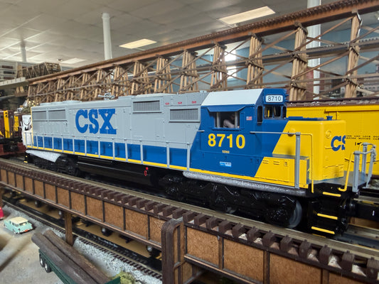 MTH 30-21336-1 - RailKing - SD60 Diesel Engine "CSX" #8710 w/ PS3