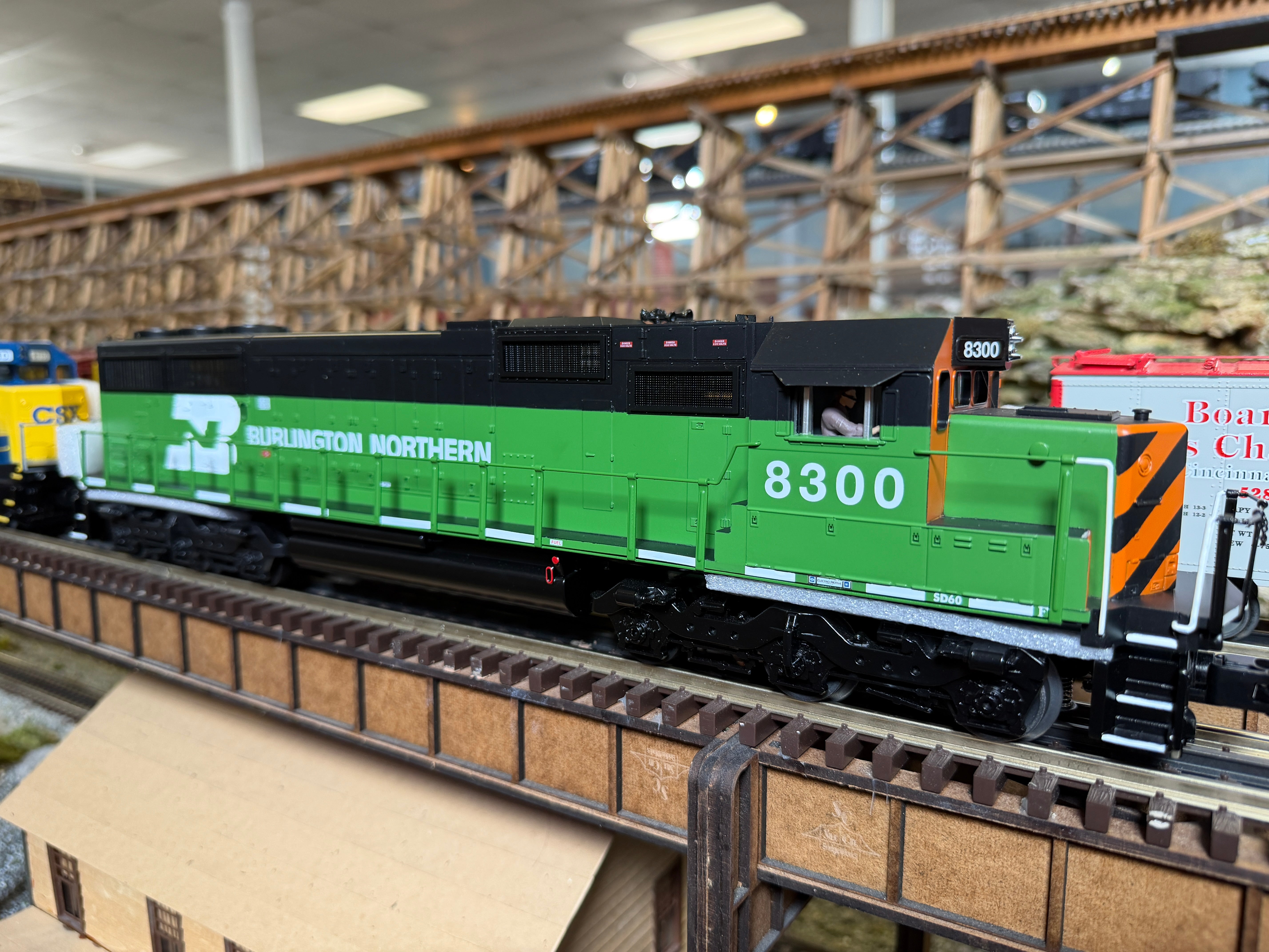 MTH 30-21340-1 - RailKing - SD60 Diesel Engine "Burlington Northern" #8300 w/ PS3