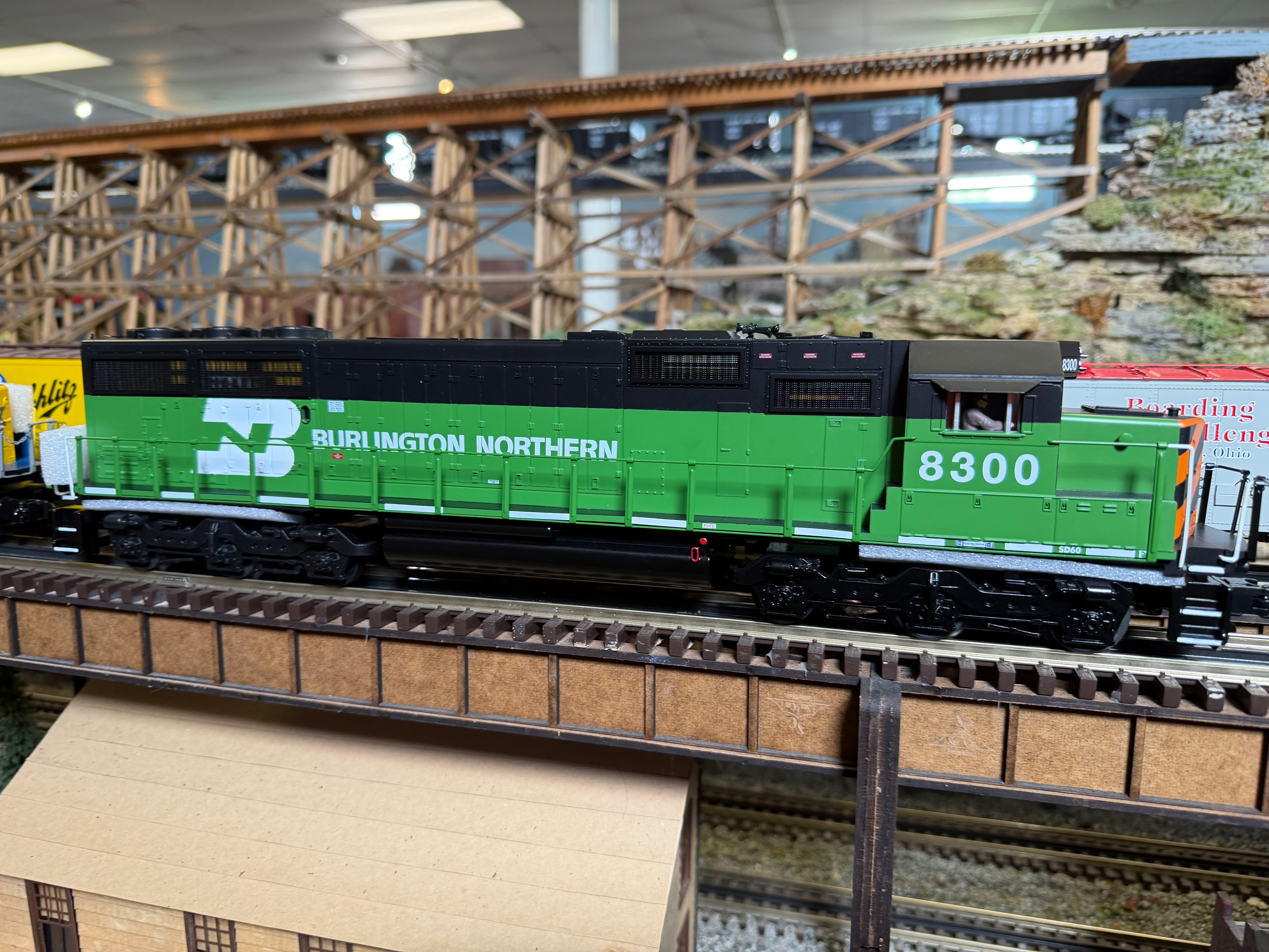 MTH 30-21340-1 - RailKing - SD60 Diesel Engine "Burlington Northern" #8300 w/ PS3