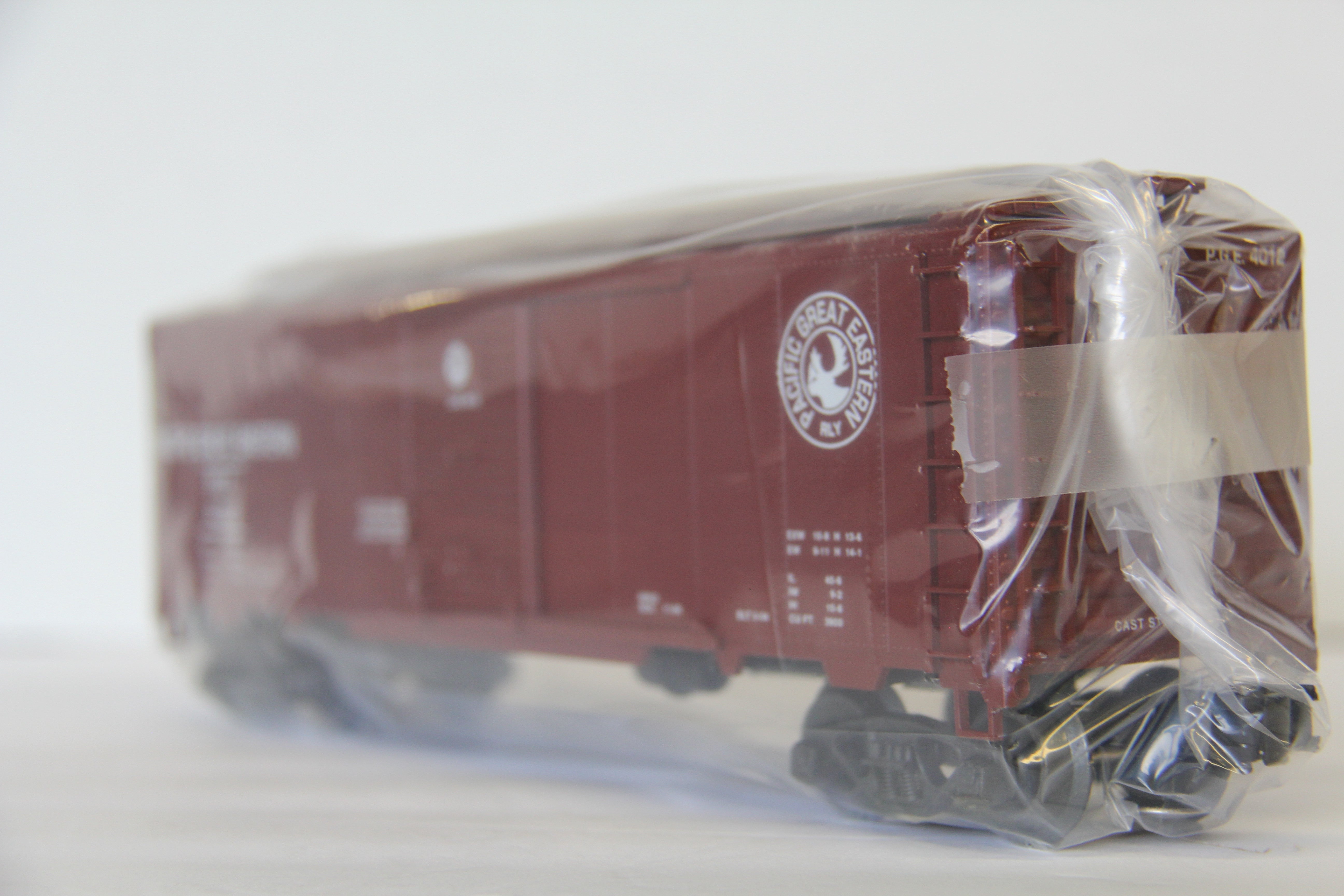 Crown Model Products PGE-9418 1994 Pacific Great Eastern Commemorative Car No. 12-Second hand-M6886