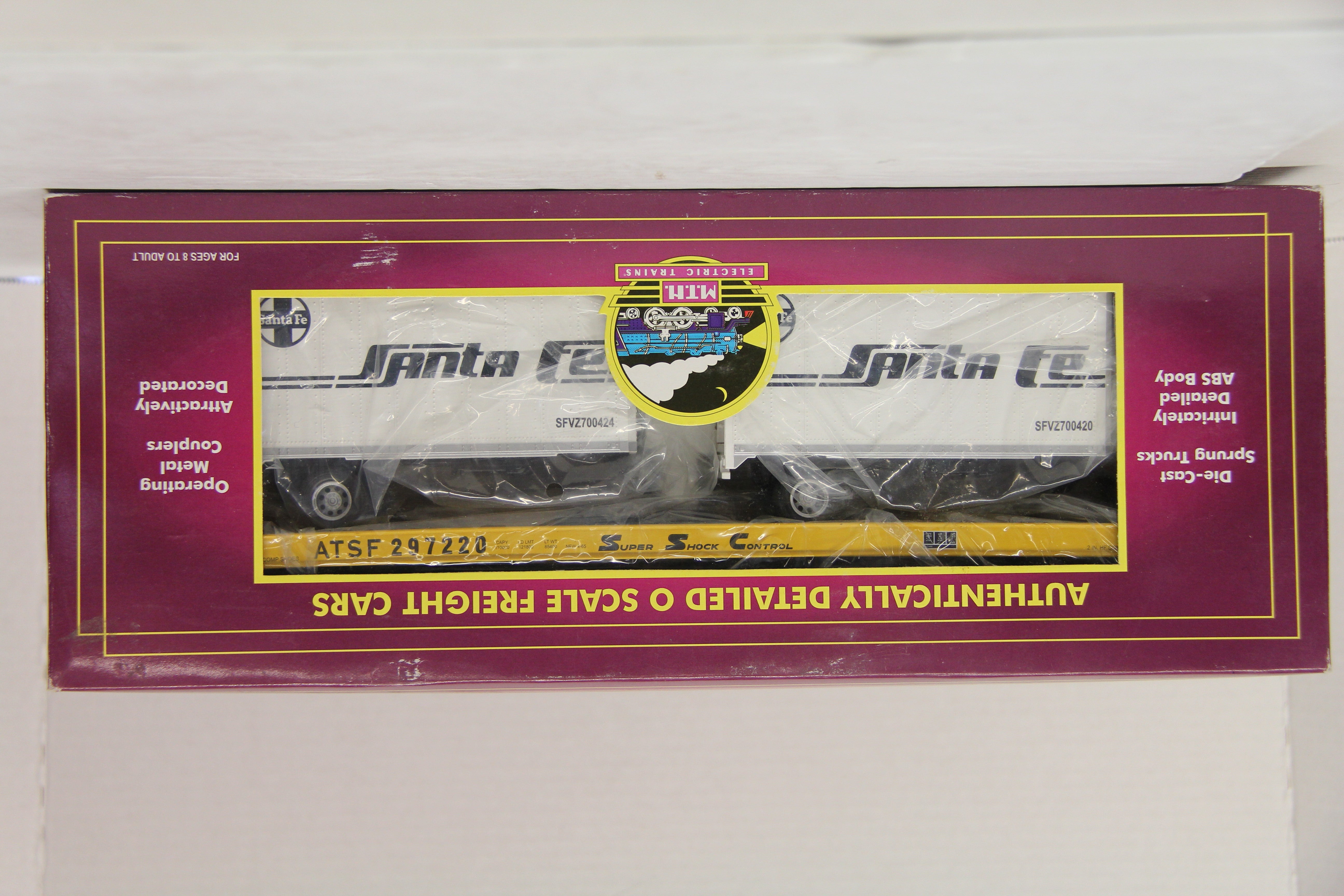 MTH 20-98121 Santa Fe Flat Car w/ 20' Trailers-Second hand-M5388