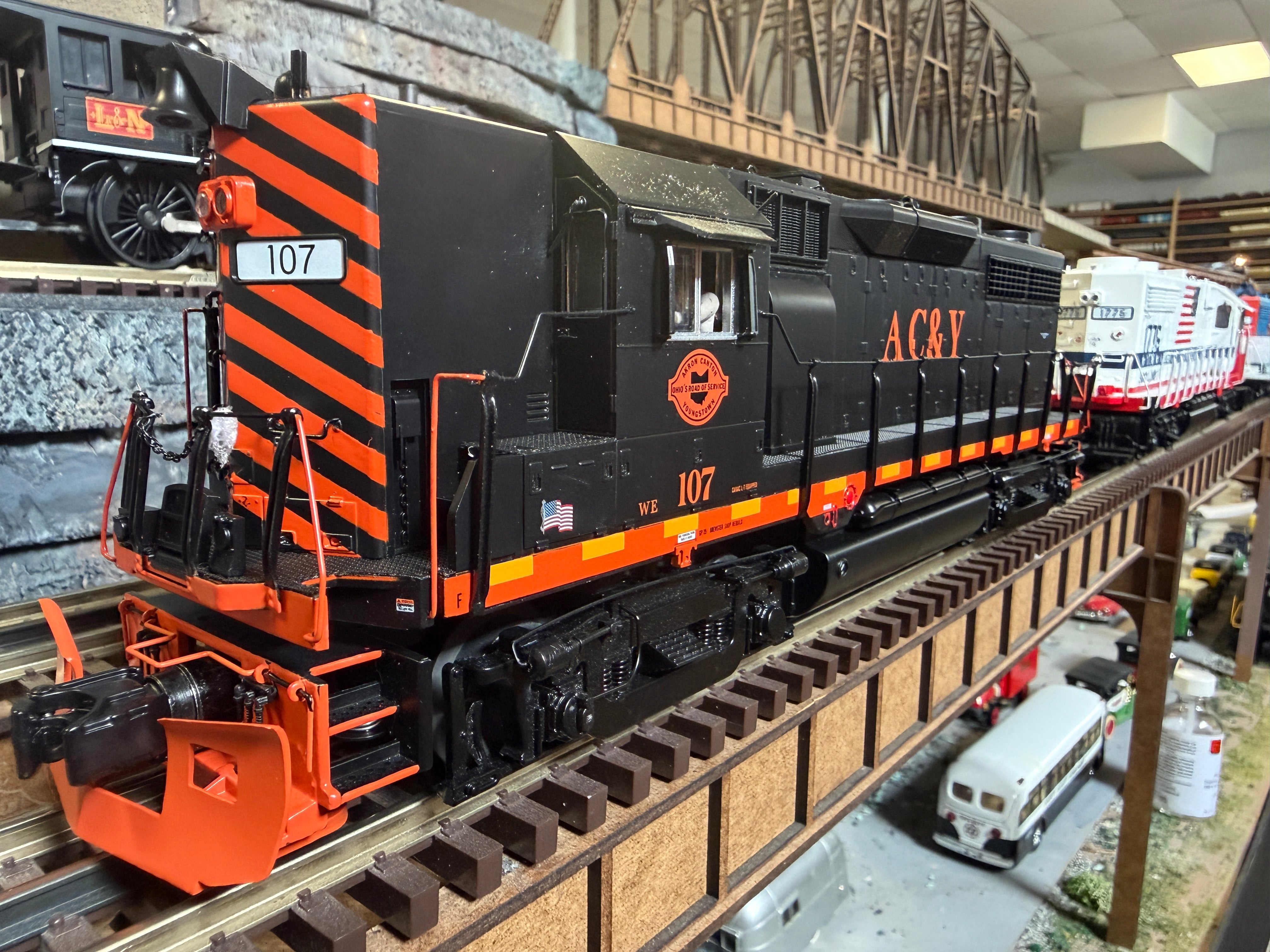 MTH 20-22082-1 - Premier - GP-35 High Hood Diesel Engine "Akron, Canton & Youngstown" #107 w/ PS3