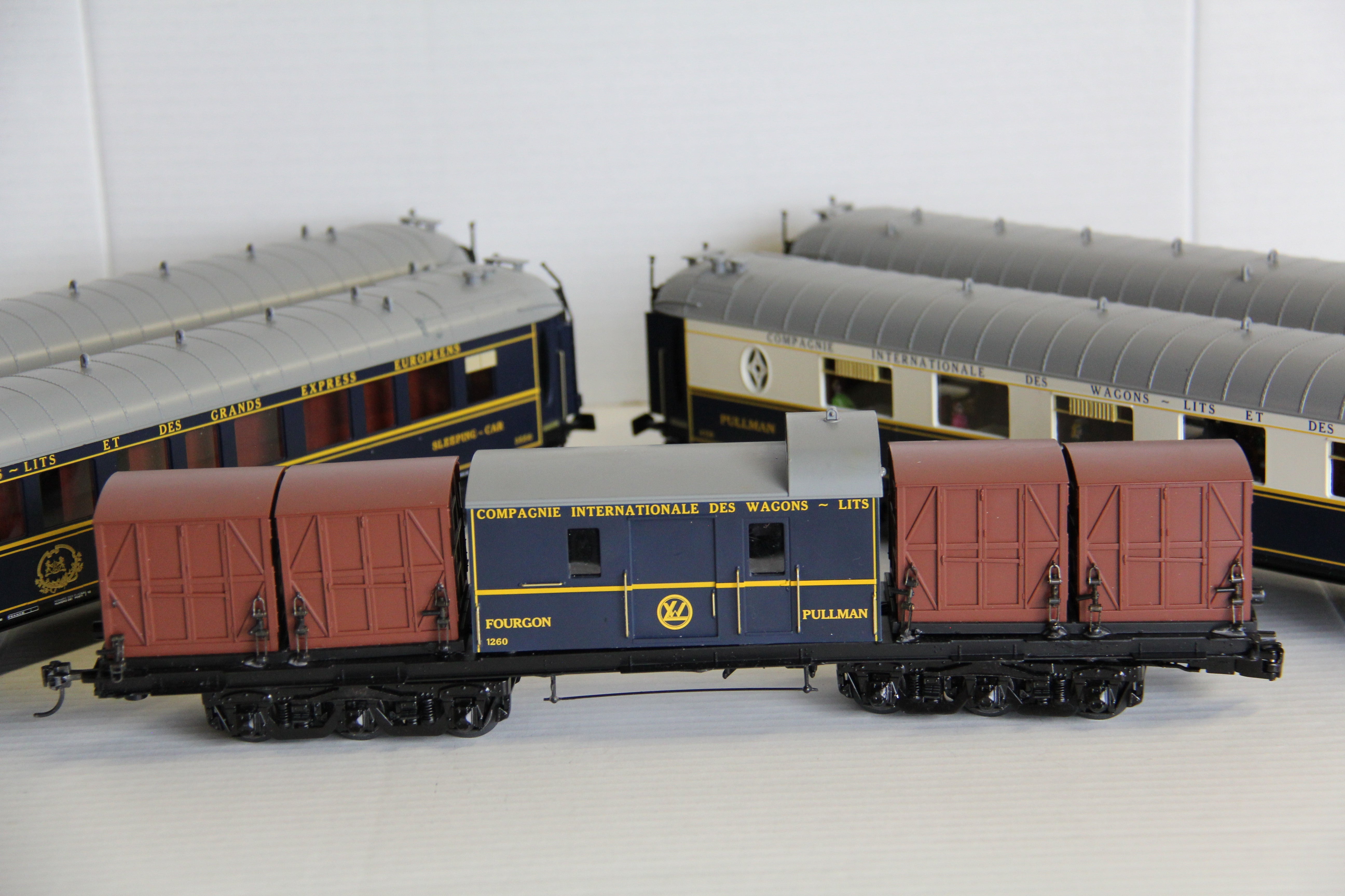 MTH 20-3344-1 "Orient Express" Chapelon 2-3-1E Pacific Steam Engine SNCF (Green Boiler) & MTH 20-60023 5 Car French SNCF Passenger Set (CONVERTED to 3Rail) with UPGRADED PS3-Second hand-M6827