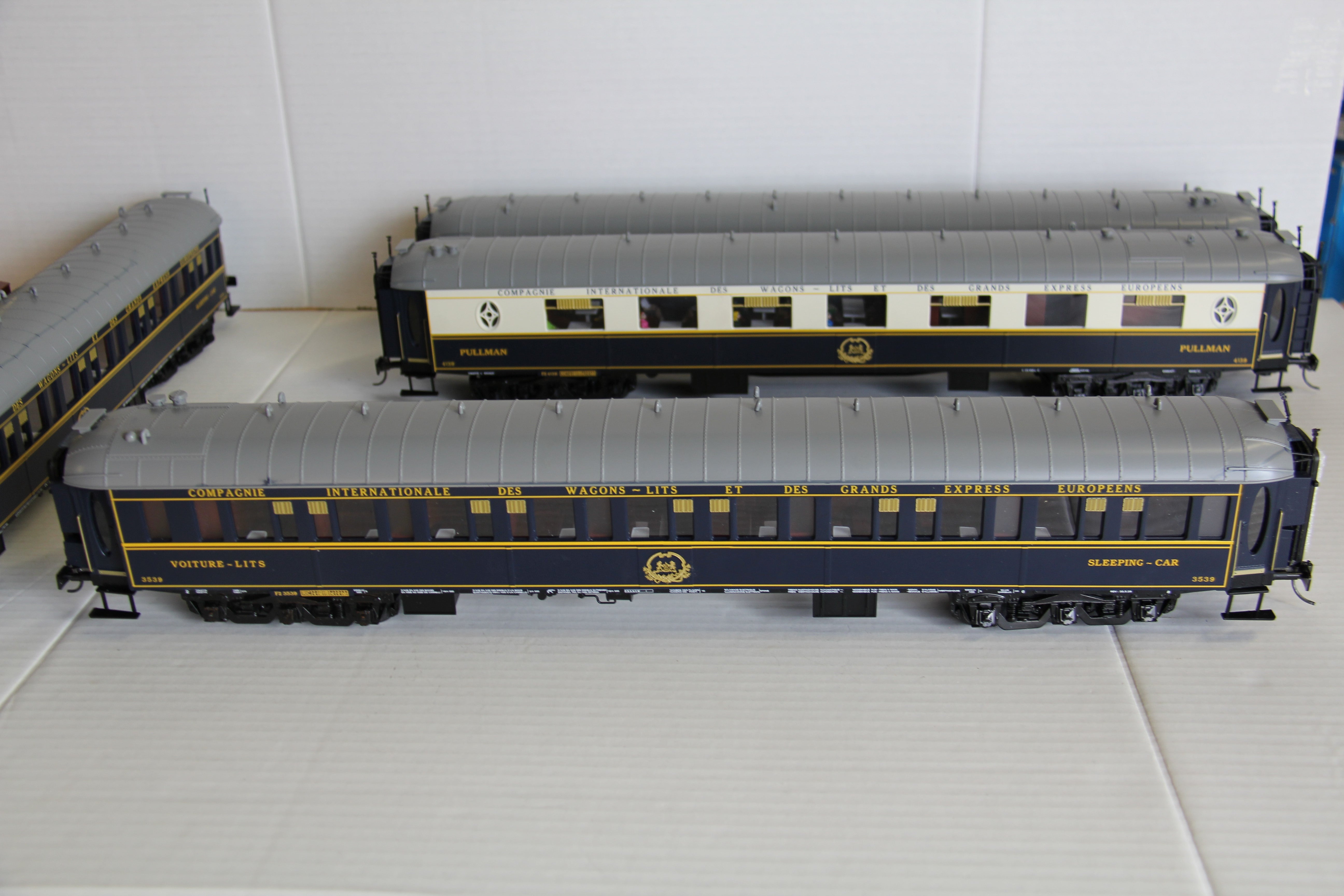 MTH 20-3344-1 "Orient Express" Chapelon 2-3-1E Pacific Steam Engine SNCF (Green Boiler) & MTH 20-60023 5 Car French SNCF Passenger Set (CONVERTED to 3Rail) with UPGRADED PS3-Second hand-M6827