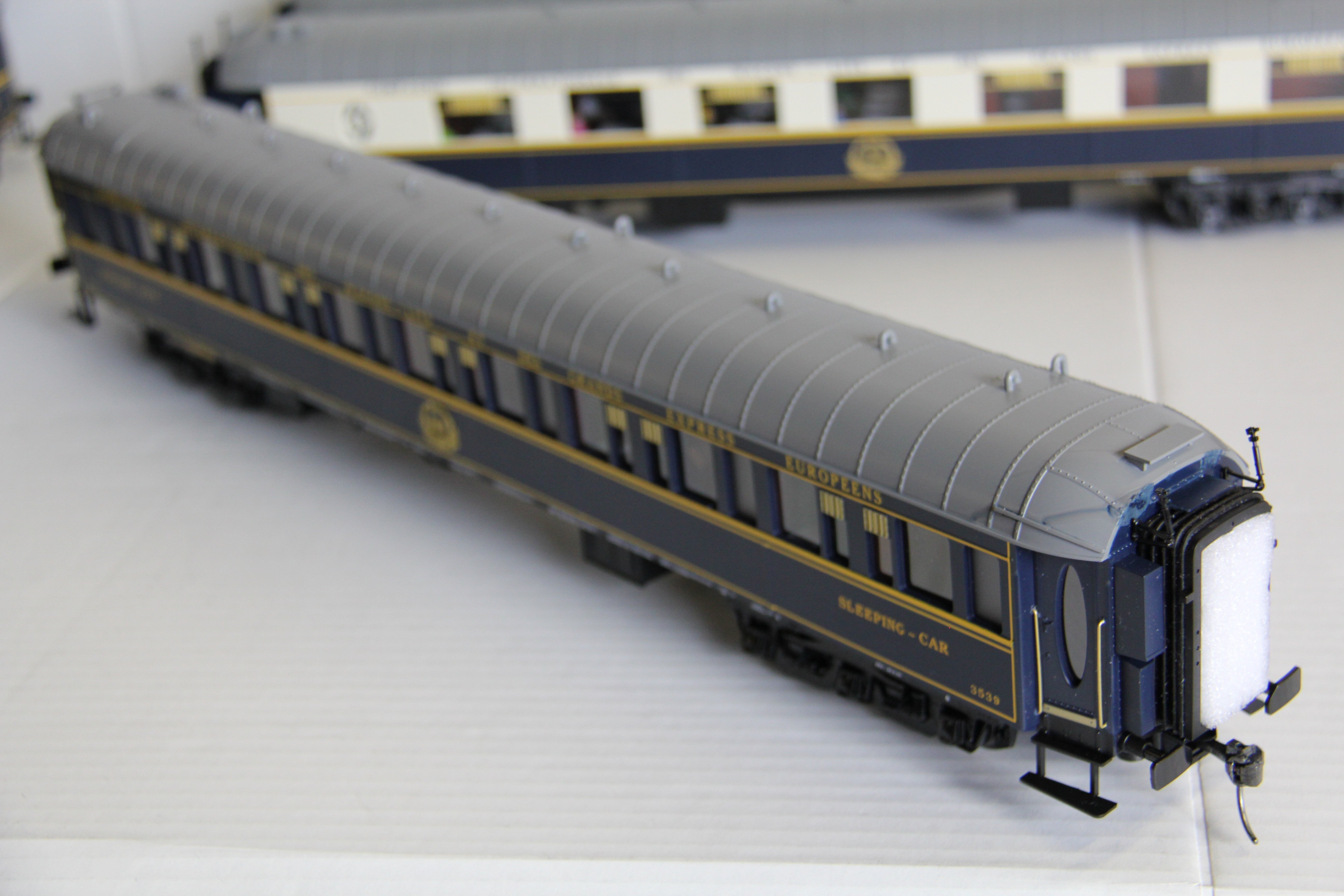 MTH 20-3344-1 "Orient Express" Chapelon 2-3-1E Pacific Steam Engine SNCF (Green Boiler) & MTH 20-60023 5 Car French SNCF Passenger Set (CONVERTED to 3Rail) with UPGRADED PS3-Second hand-M6827