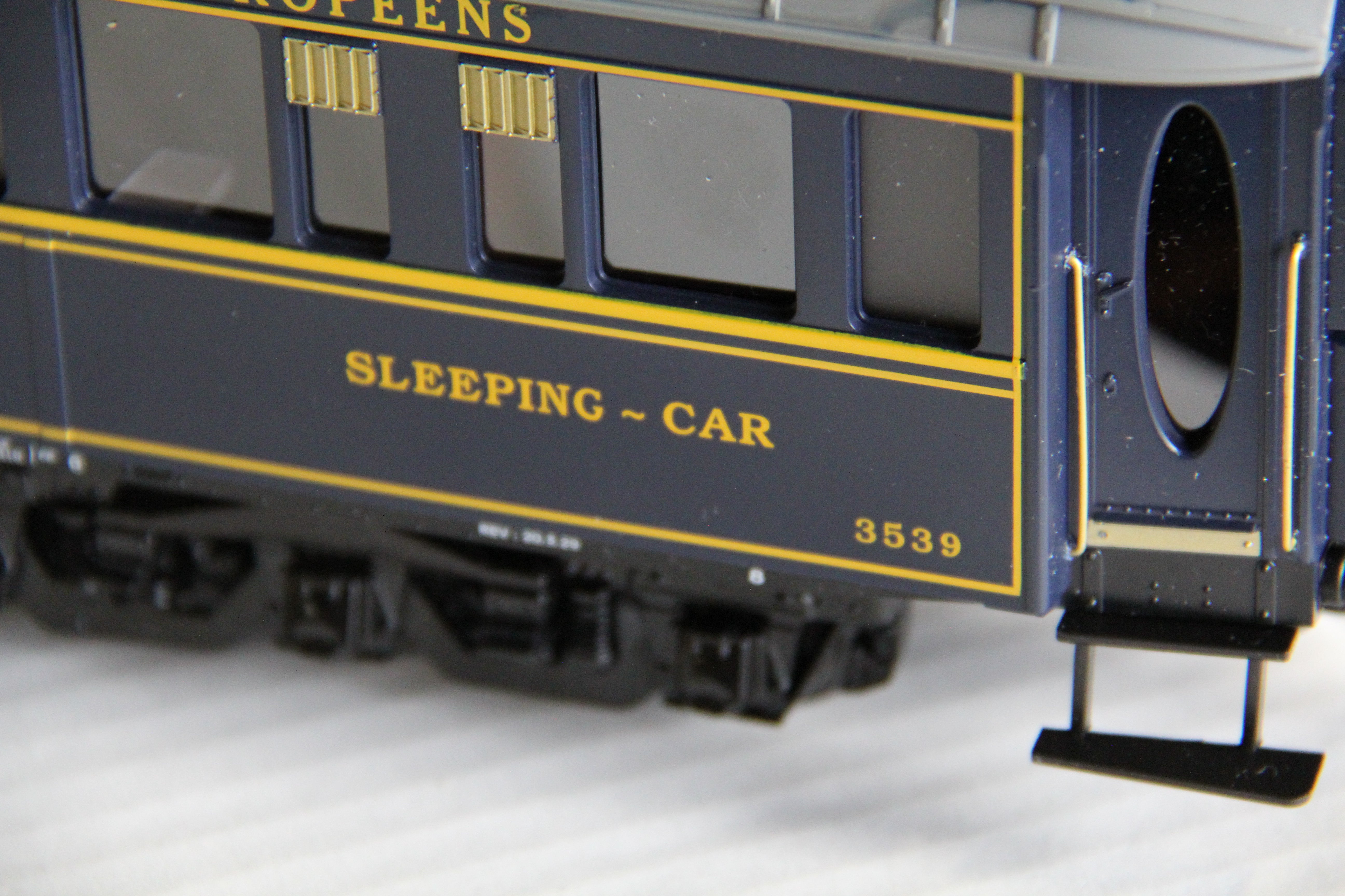 MTH 20-3344-1 "Orient Express" Chapelon 2-3-1E Pacific Steam Engine SNCF (Green Boiler) & MTH 20-60023 5 Car French SNCF Passenger Set (CONVERTED to 3Rail) with UPGRADED PS3-Second hand-M6827