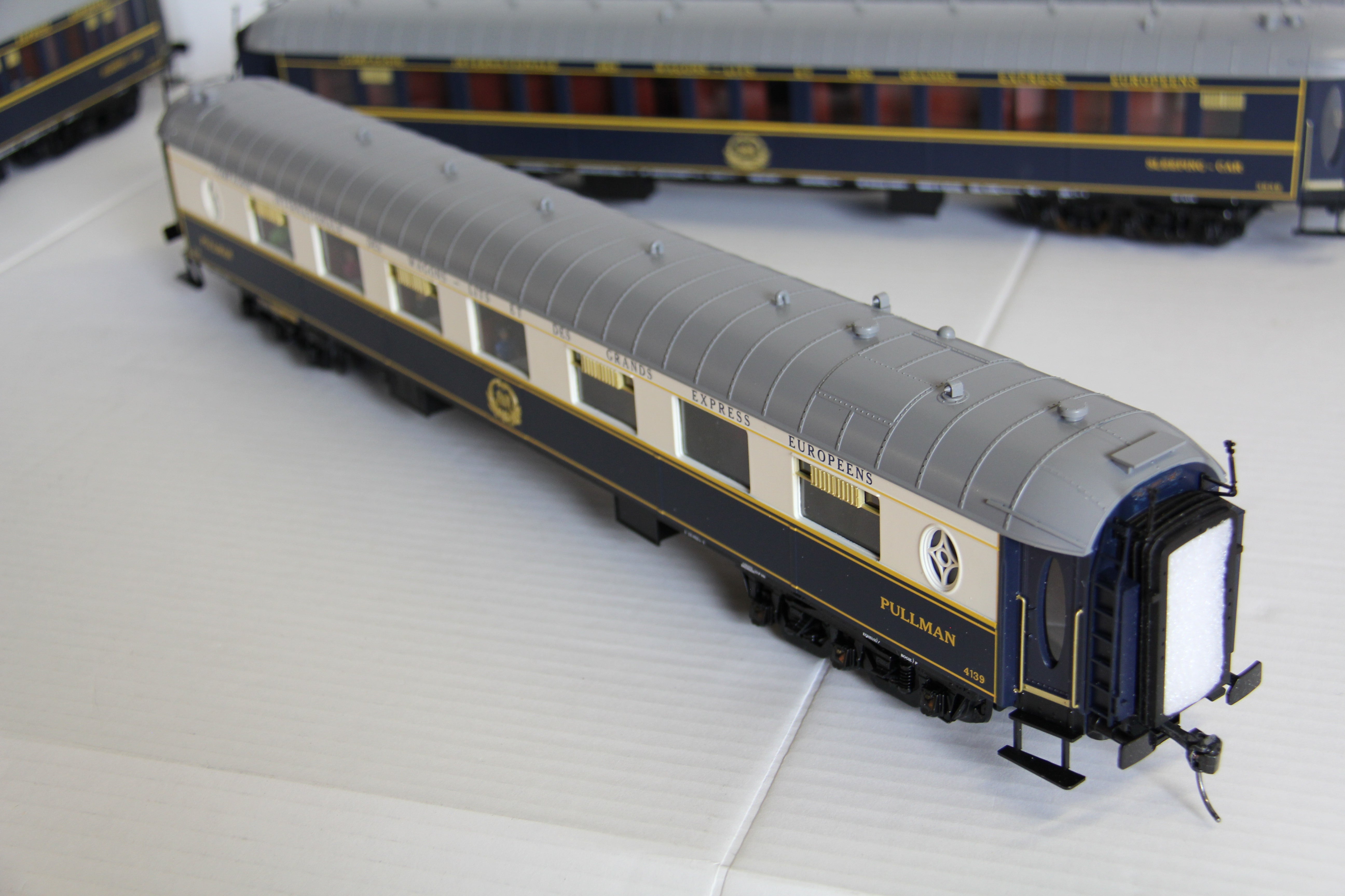 MTH 20-3344-1 "Orient Express" Chapelon 2-3-1E Pacific Steam Engine SNCF (Green Boiler) & MTH 20-60023 5 Car French SNCF Passenger Set (CONVERTED to 3Rail) with UPGRADED PS3-Second hand-M6827