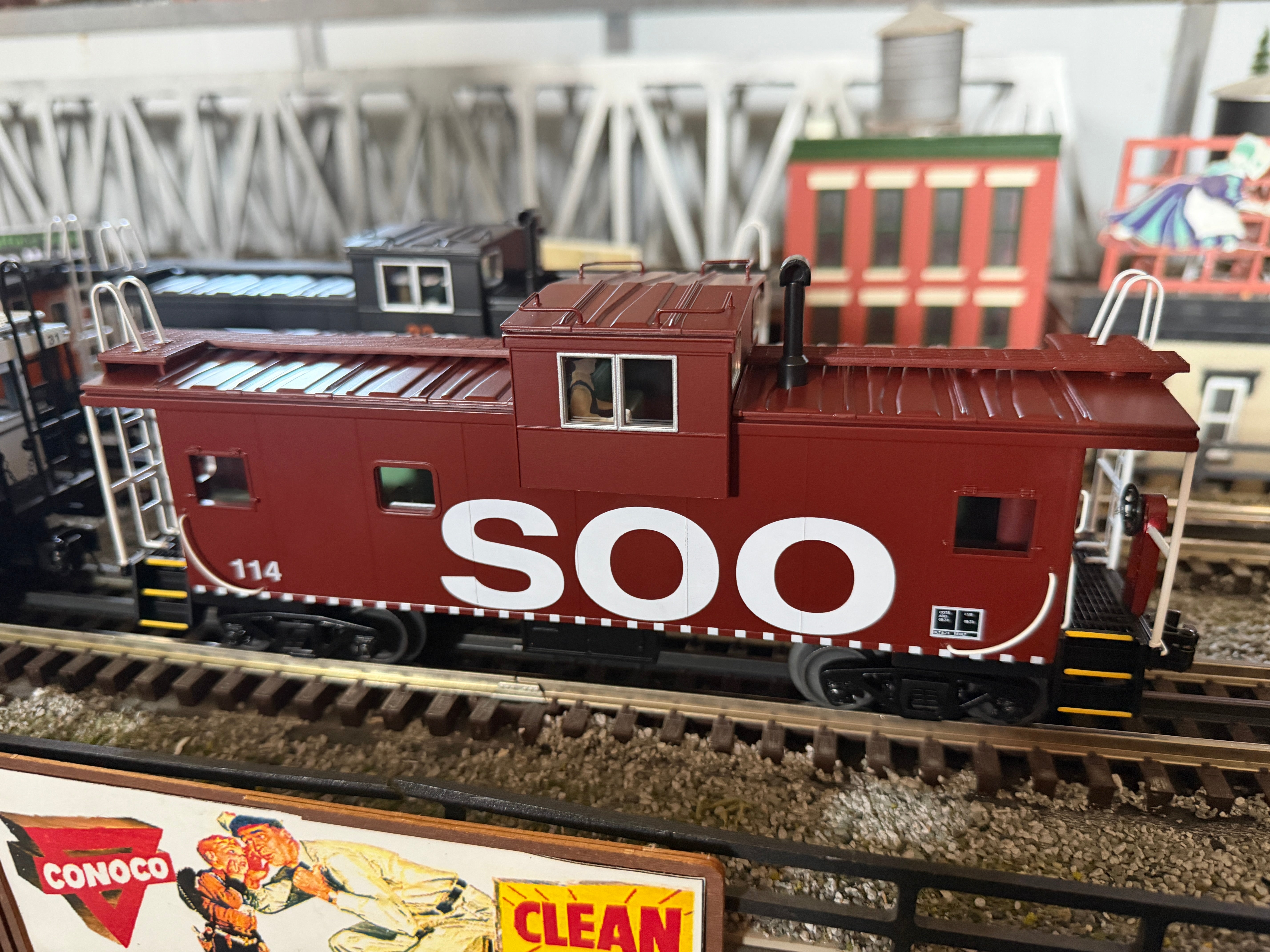 MTH 20-91842 - Premier - Extended Vision Caboose "SOO Line" #114 (Brown) - Custom Run for MrMuffin'sTrains