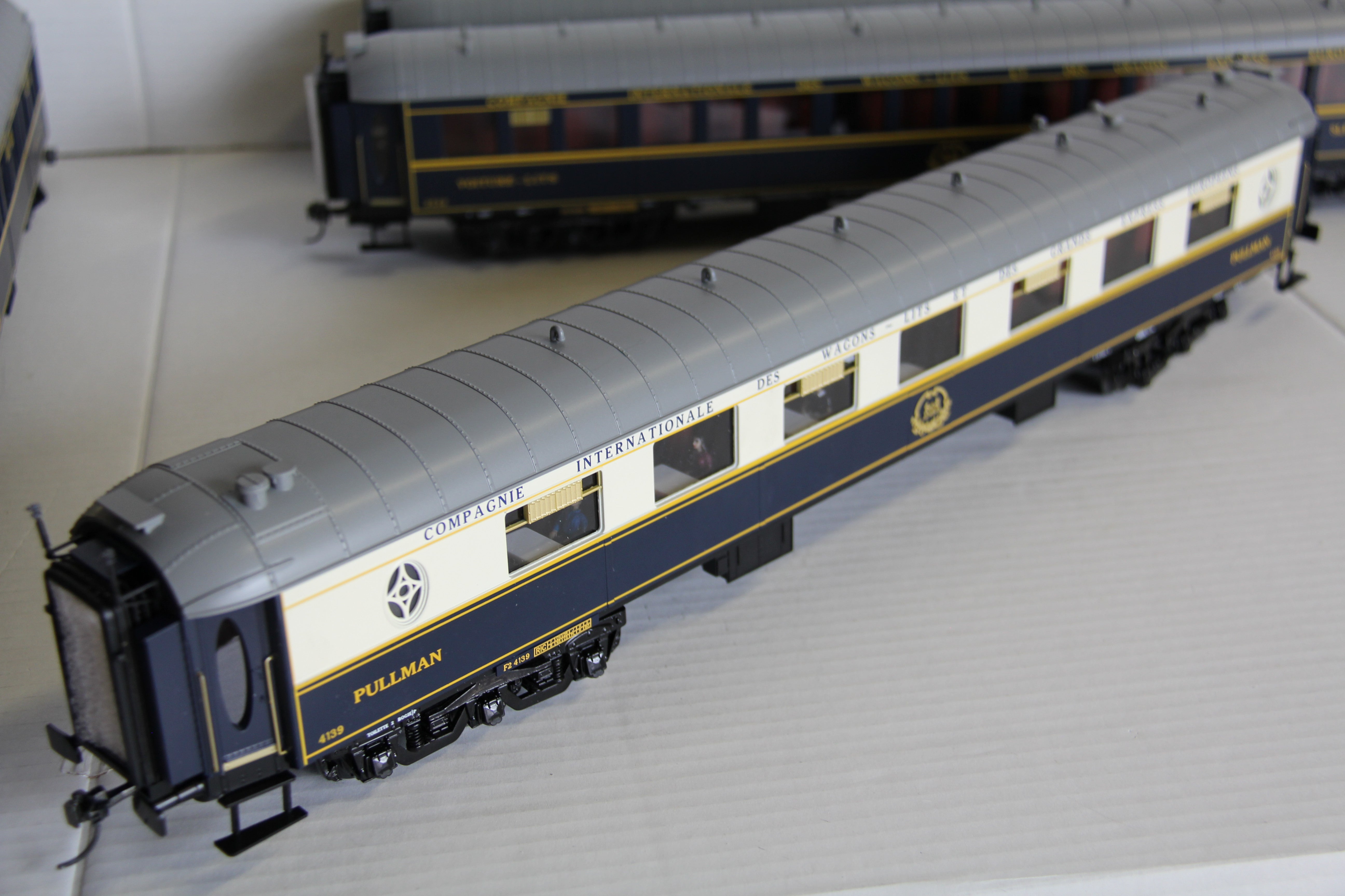 MTH 20-3344-1 "Orient Express" Chapelon 2-3-1E Pacific Steam Engine SNCF (Green Boiler) & MTH 20-60023 5 Car French SNCF Passenger Set (CONVERTED to 3Rail) with UPGRADED PS3-Second hand-M6827