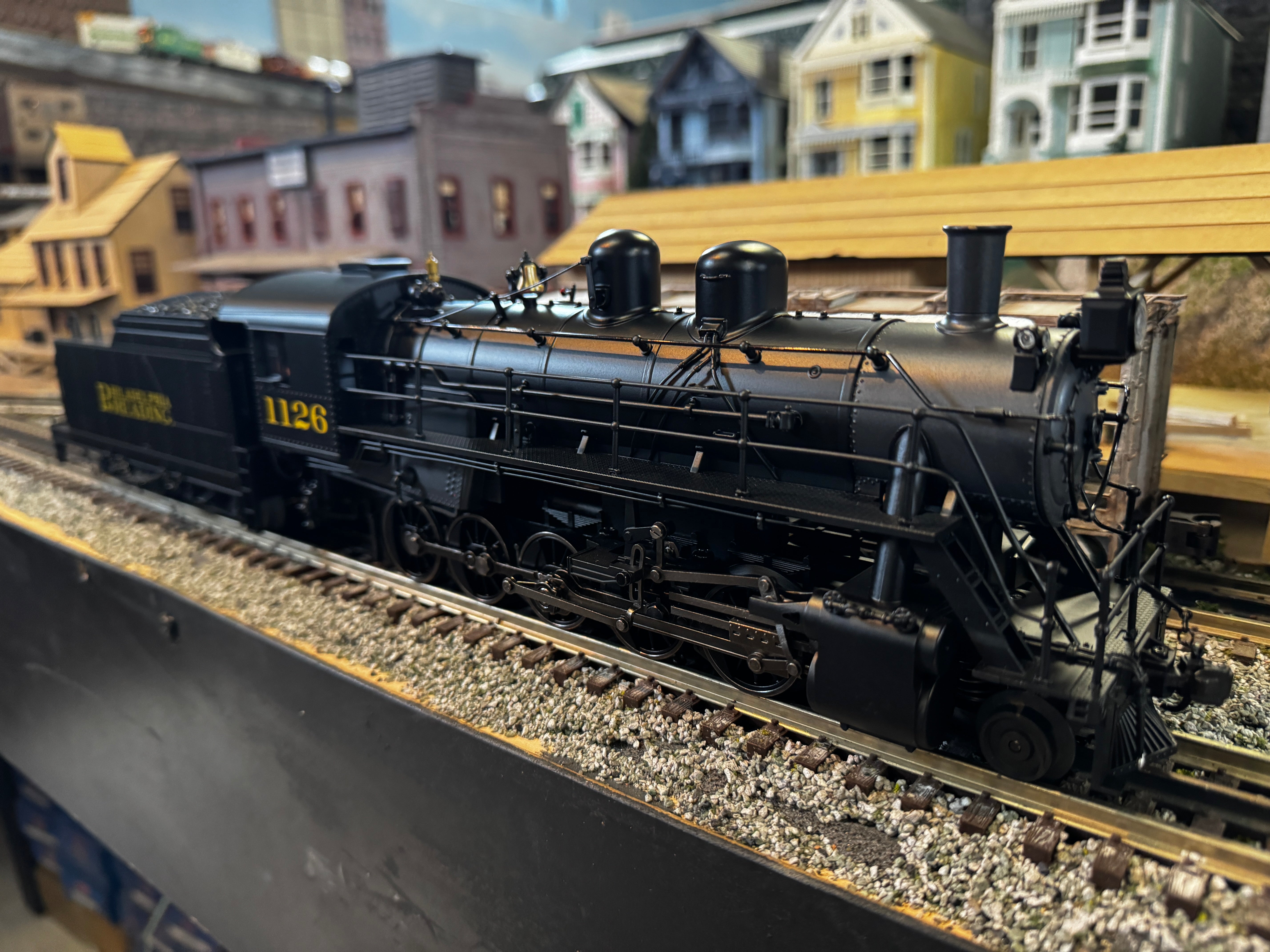 Lionel 2331330 - Legacy Russian Decapod Steam Locomotive "Philadelphia & Reading" #1162