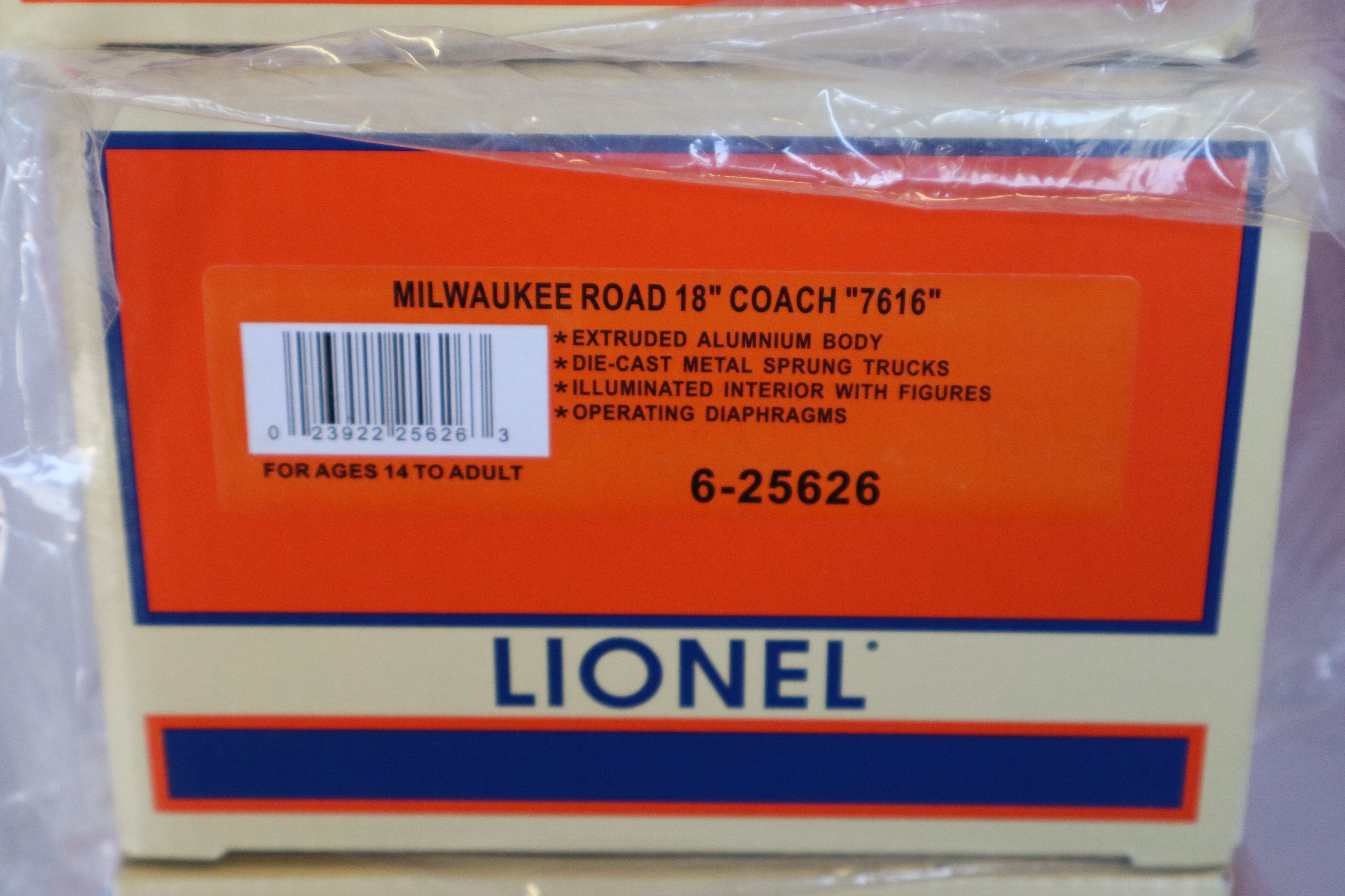 Lionel 6-11229 Milwaukee Road S3 Northern #261 Excursion Scheme w/ 4 Car Pass Set-Second hand-M8185