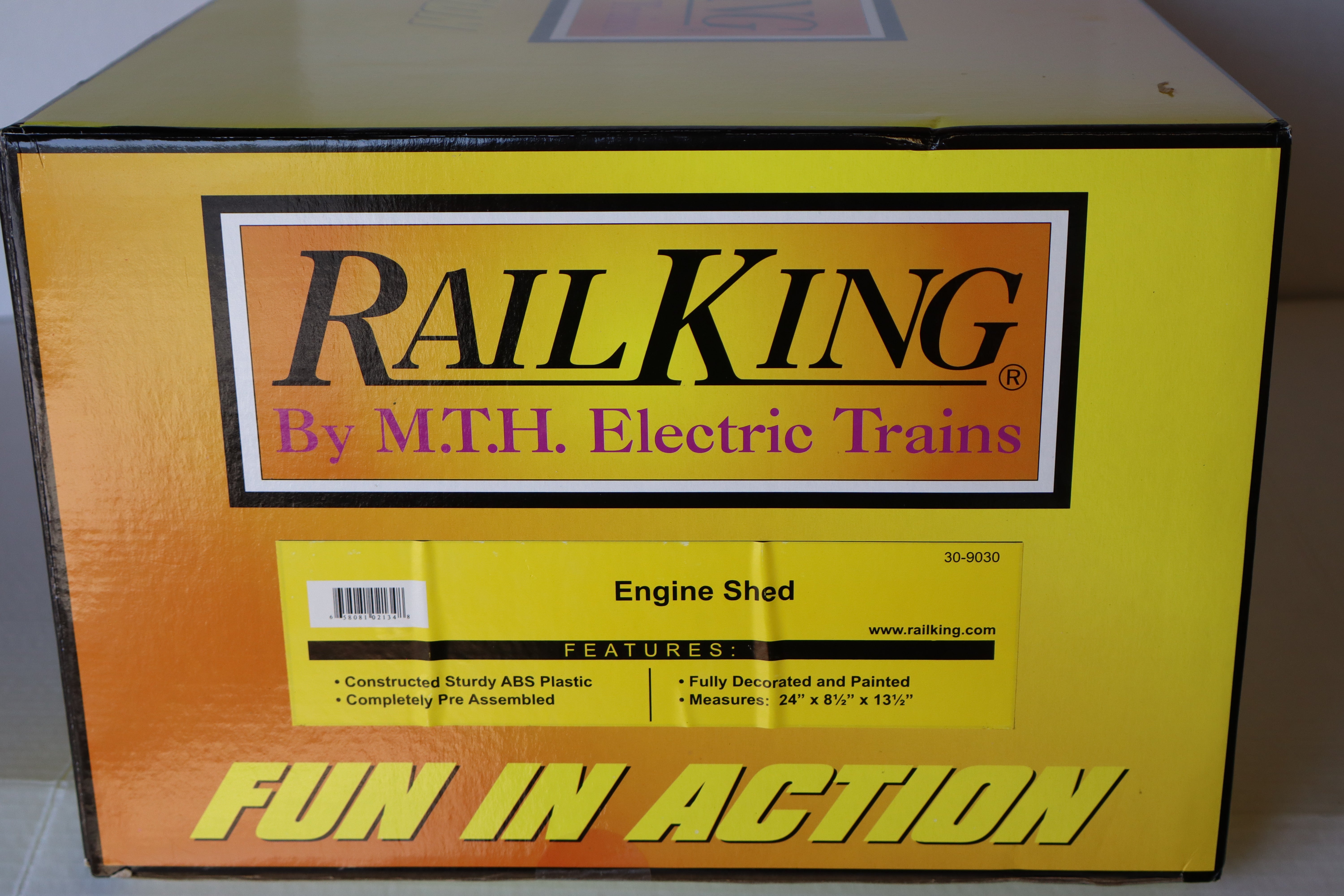 Rail King 30-9030 Engine Shed Red w/ Gray Roof-Second hand-M8190