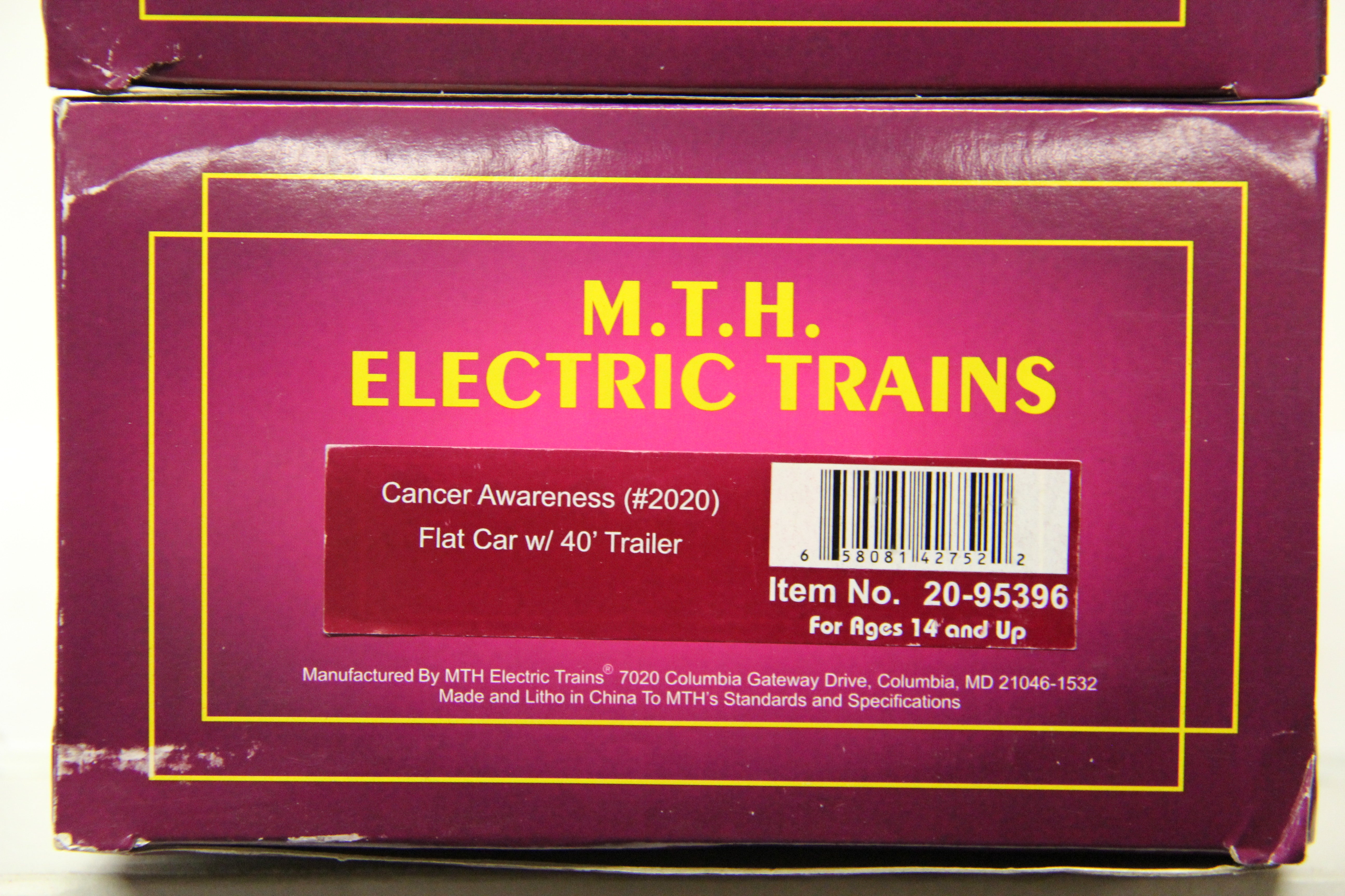 MTH 20-95396 Cancer Awareness Flat Car w/ 40' Trailer-2 Car Set-Second hand-M5460