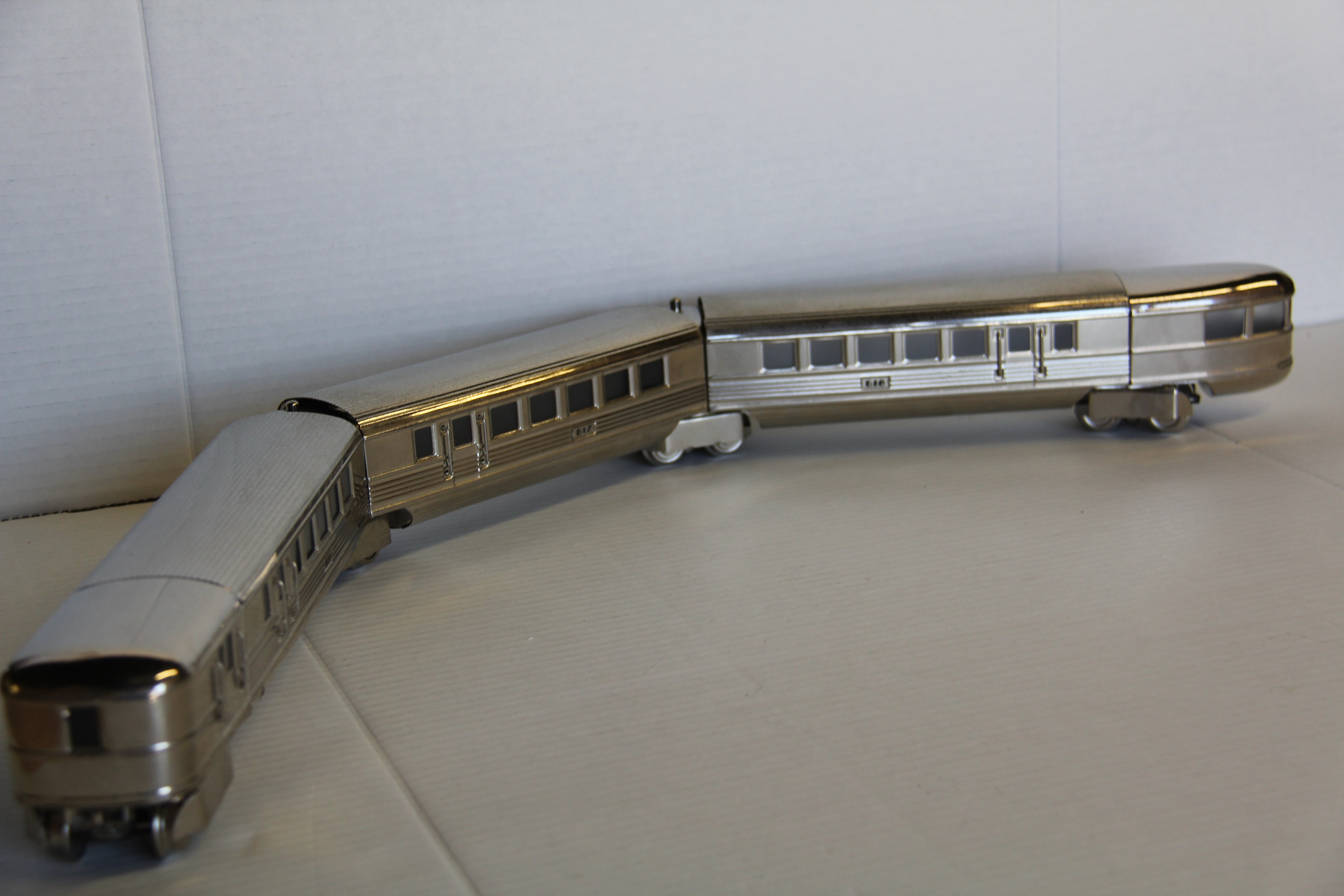 Lionel Flying Yankee Metal Train Set-Second hand-M6901