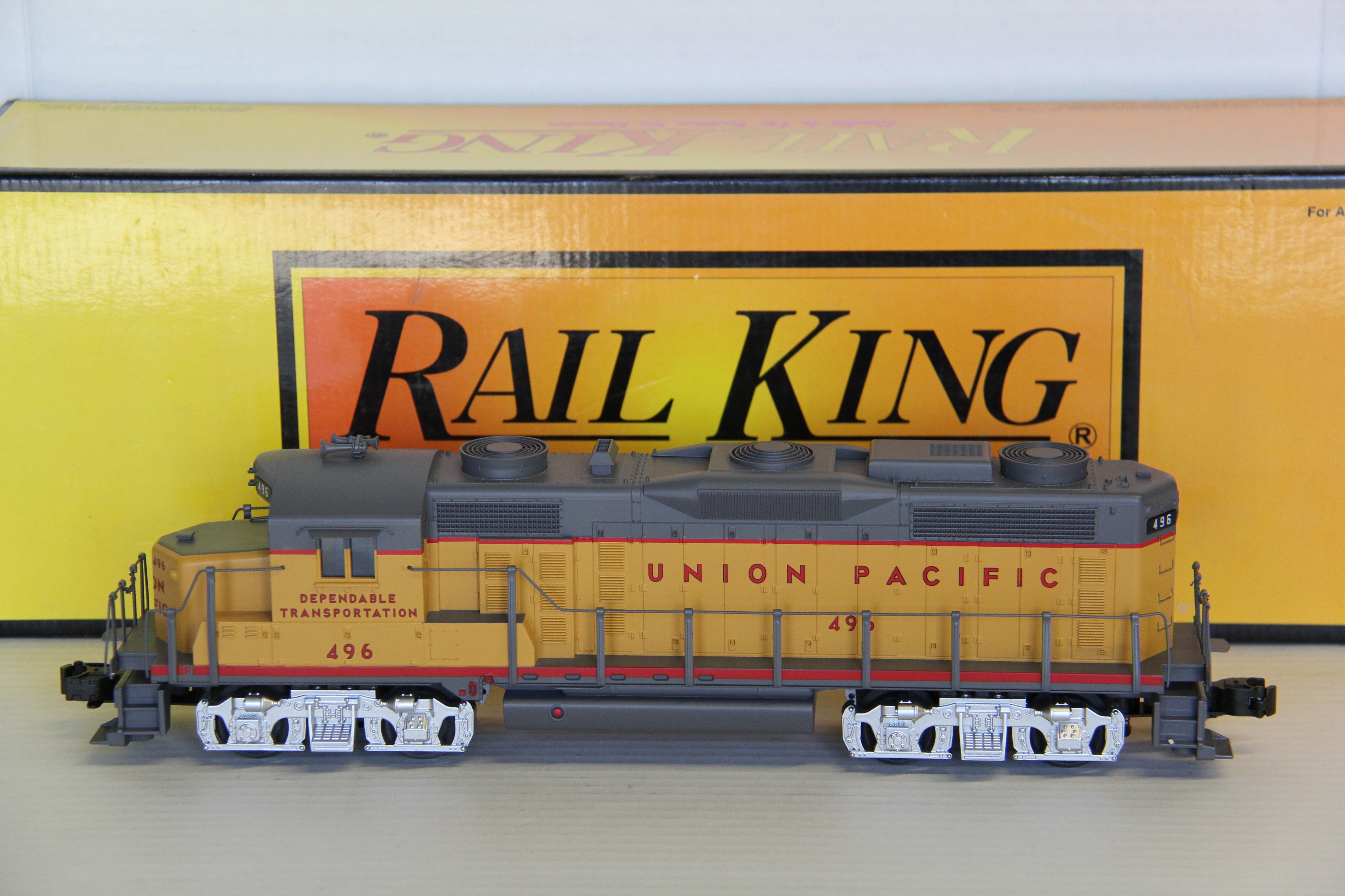Rail King 30-2246-3 Union Pacific GP-20 Diesel Engine Non Powered-Second hand-M6898