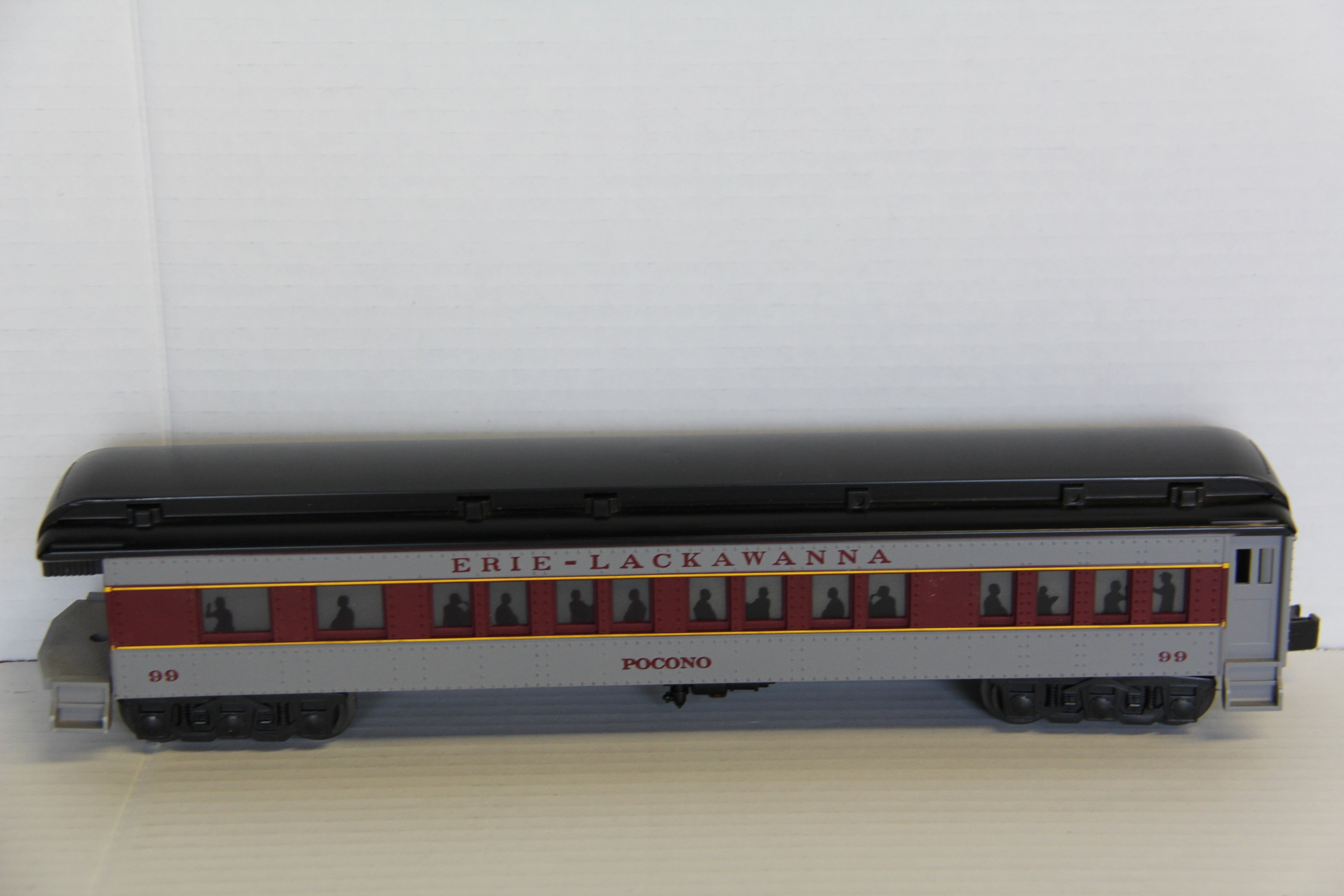 Williams 15" Erie- Lackawanna Madison Crown Edition Passenger 2 Set-Second hand-M4630