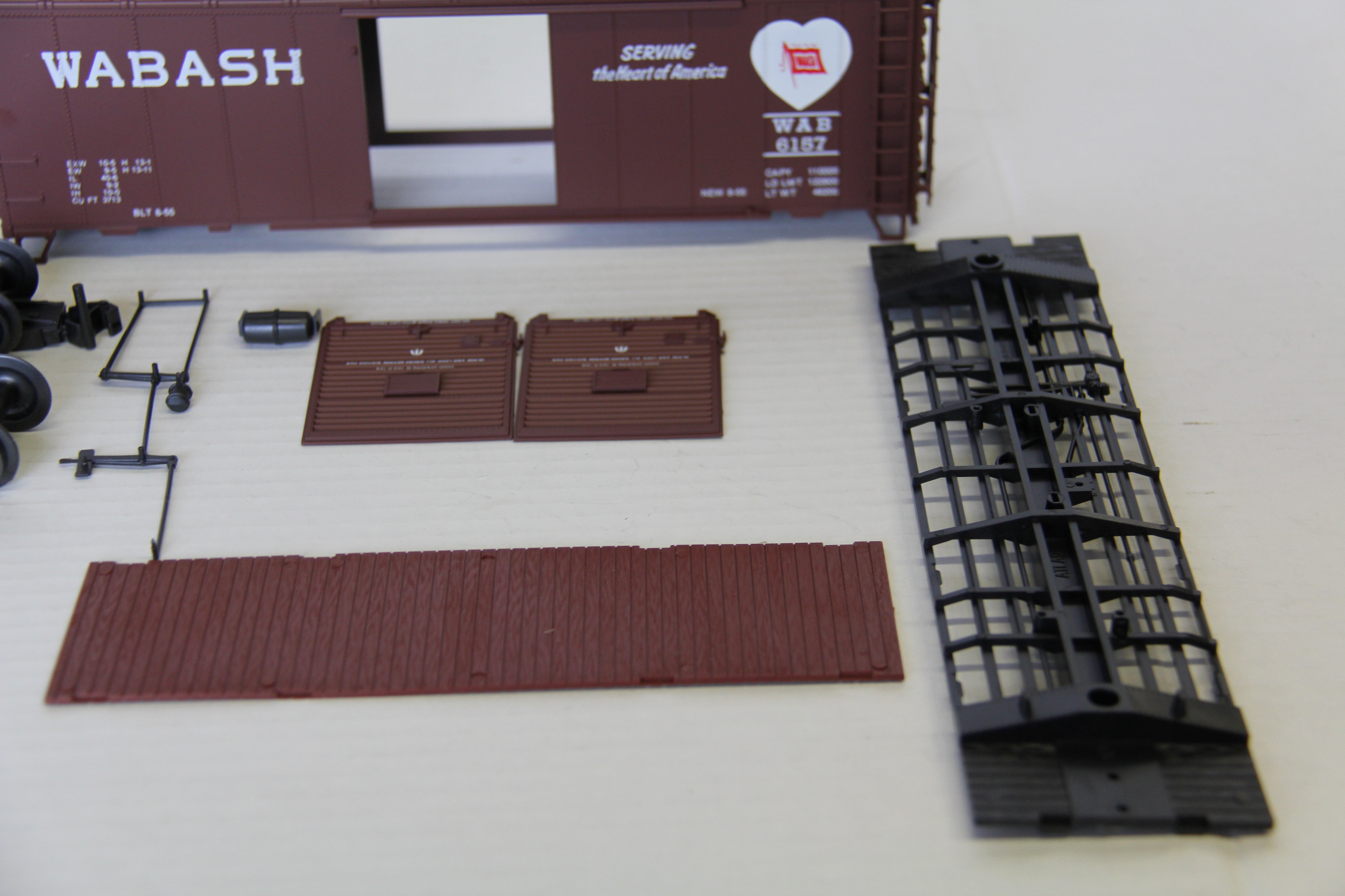 P & D Hobby Special Run Atlas 40' Box Car "Wabash" -Red #1-Second hand-M6908