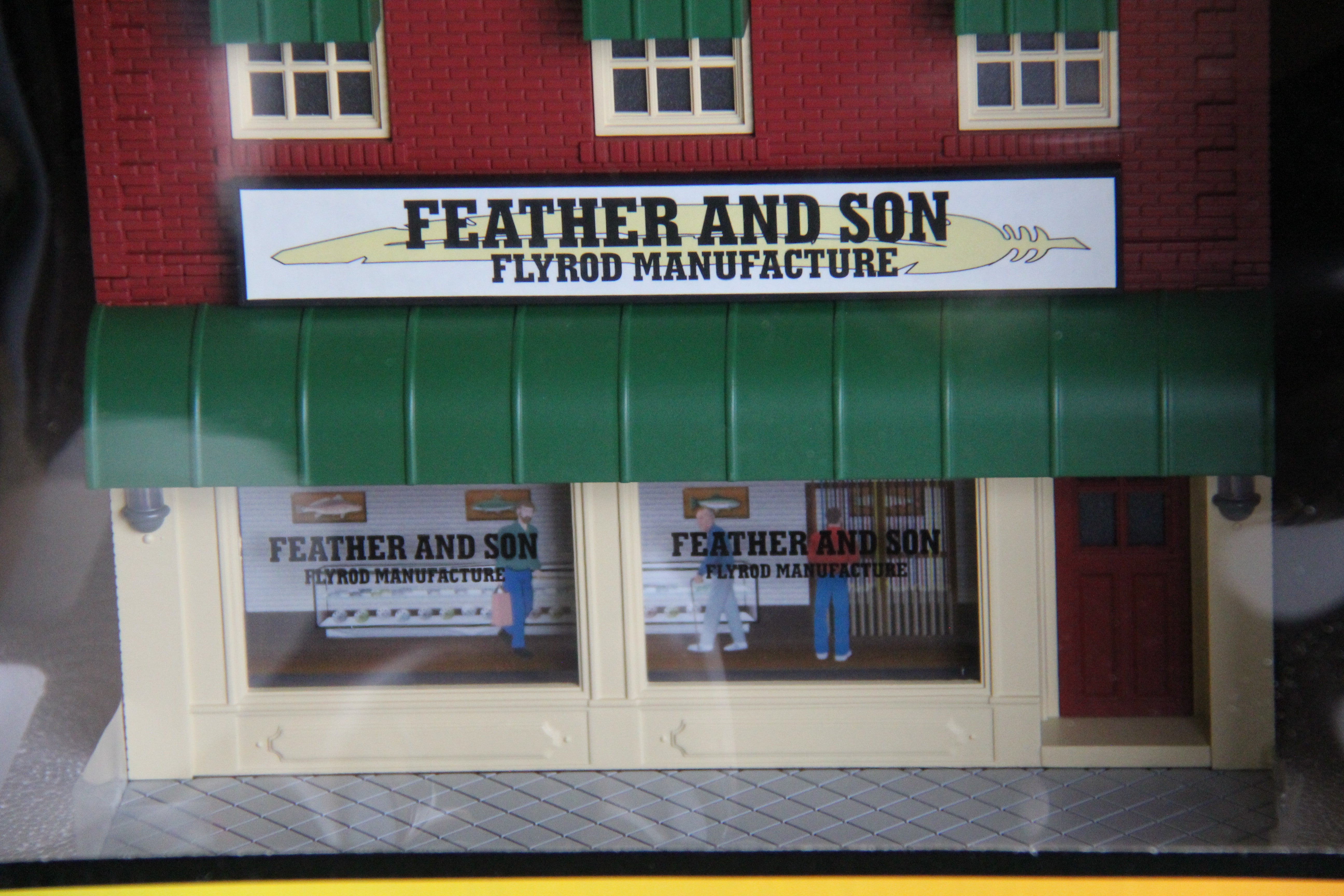 Rail King 30-90017 Feather & Son's 3 Story City Factory-Second hand-M6910