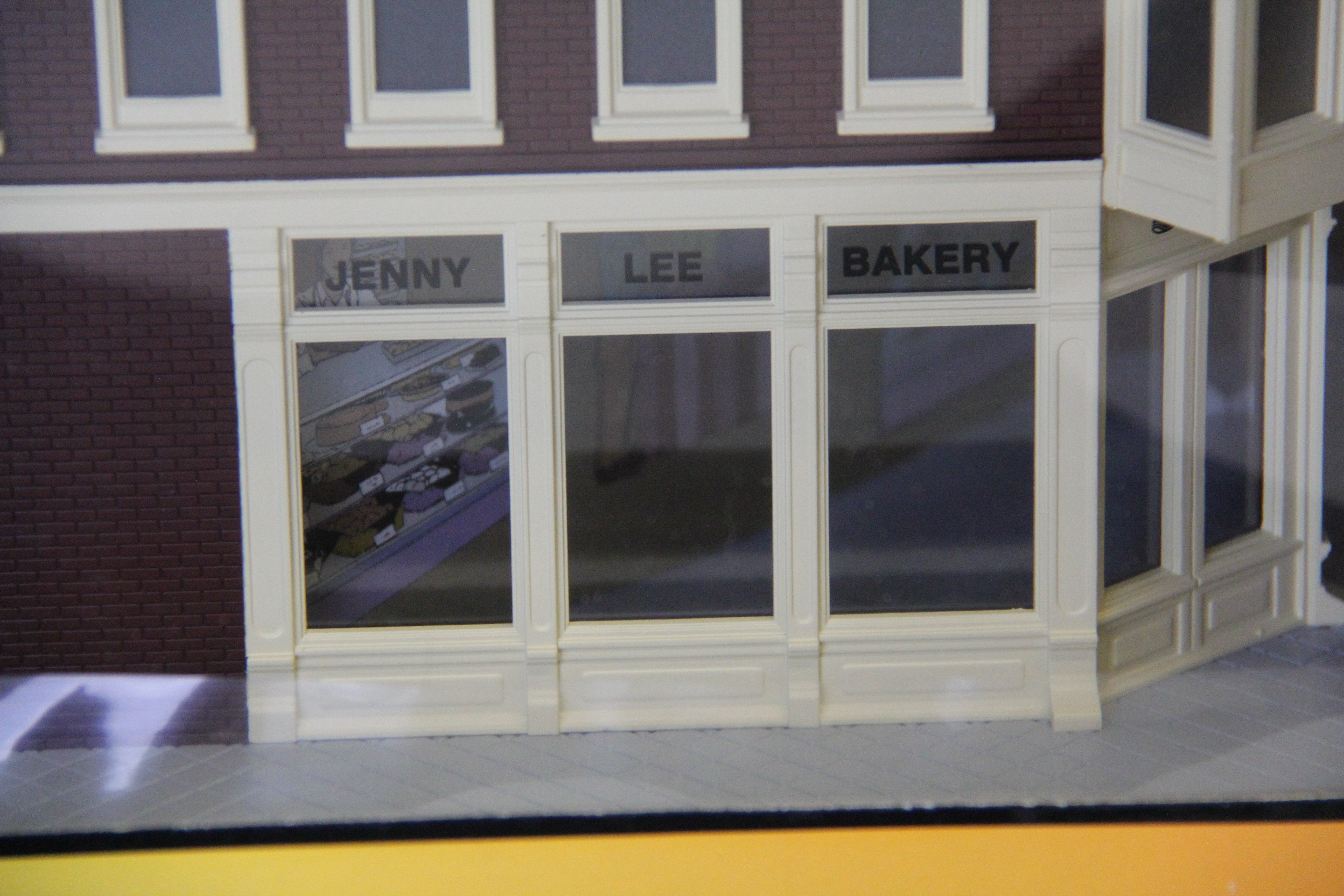 Rail King 30-90022 Jenny Lee Bakery Corner Building-Second hand-M6917