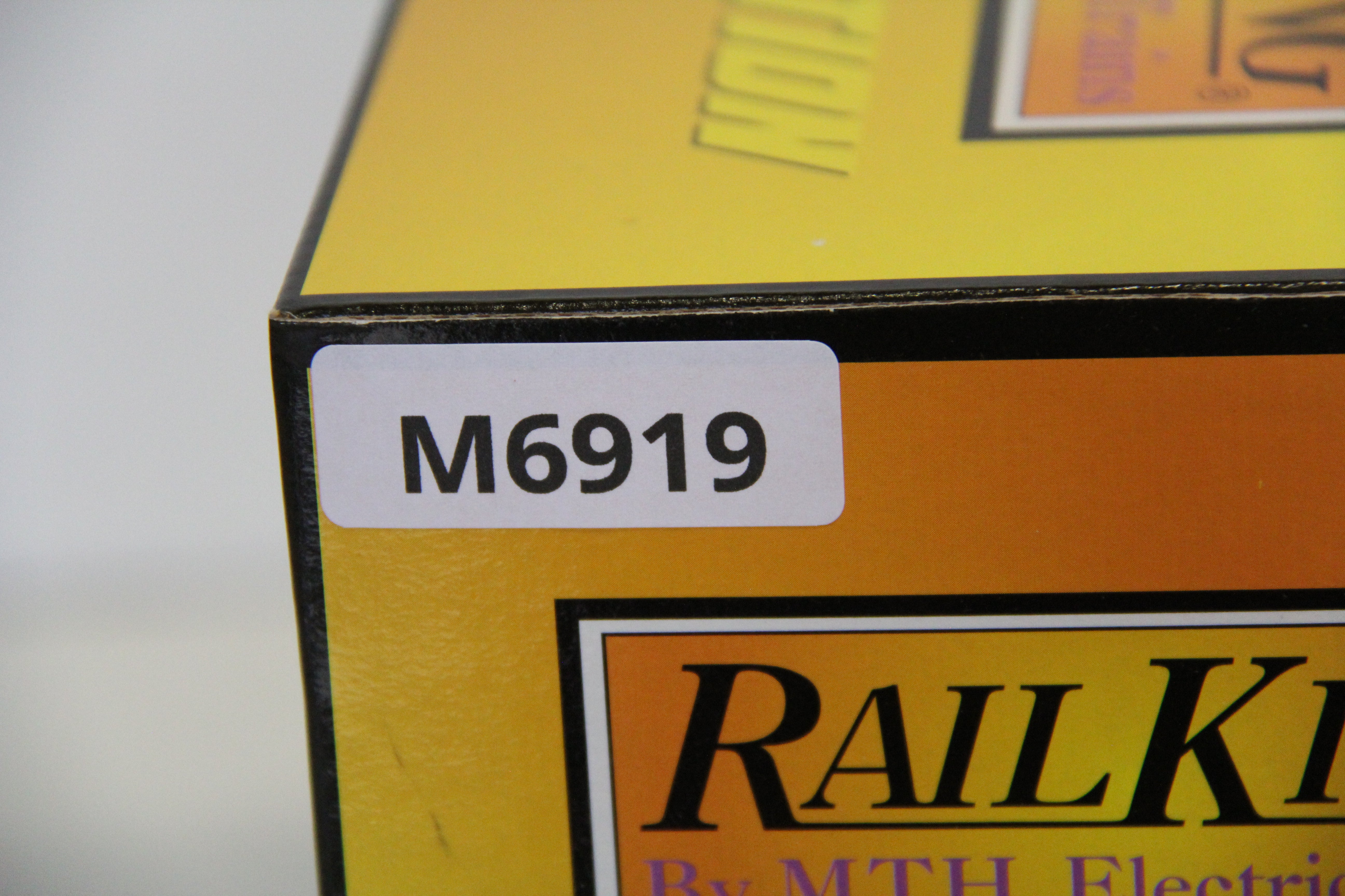 Rail King 30-90003 Power Station Cream & Dark Gray-Second hand-M6919