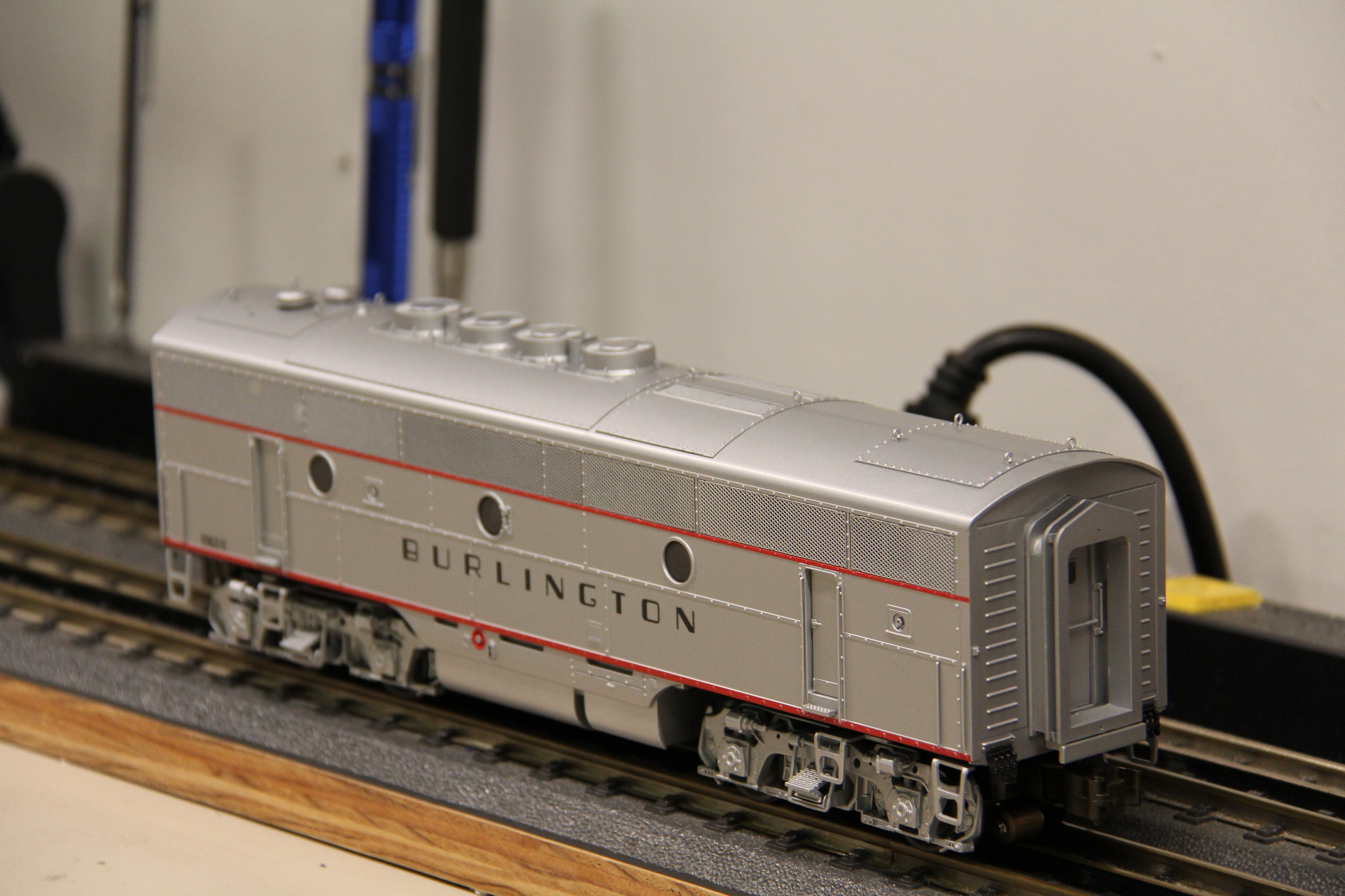 Lionel 6-38700 CB & Q F3 B Unit Locomotive Powered and 6-38701 Non-Powered-Second hand-M6858