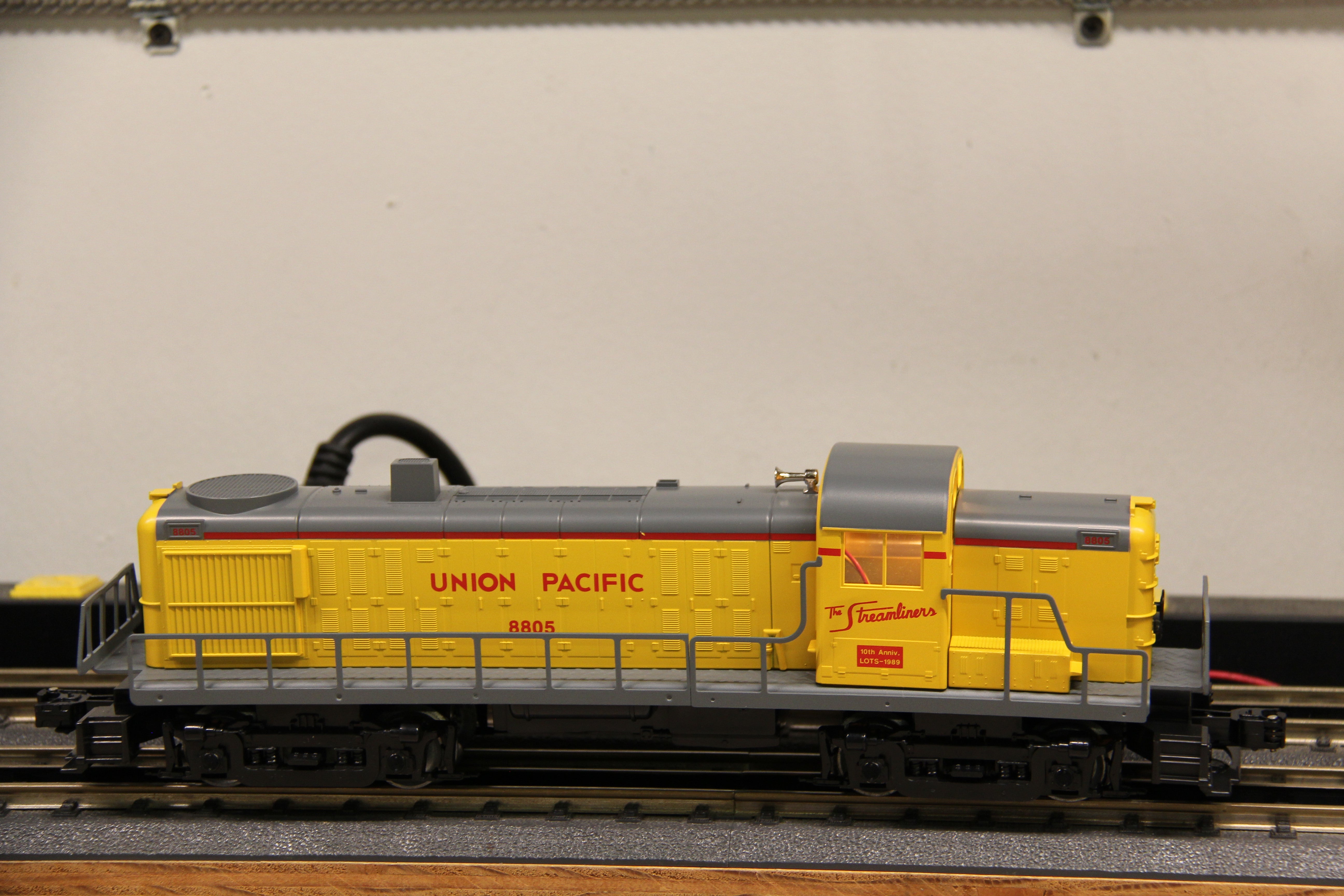 Lionel LOTS 10th Anniversary Commemorative RS-3 Diesel Locomotive-Second hand-M6845