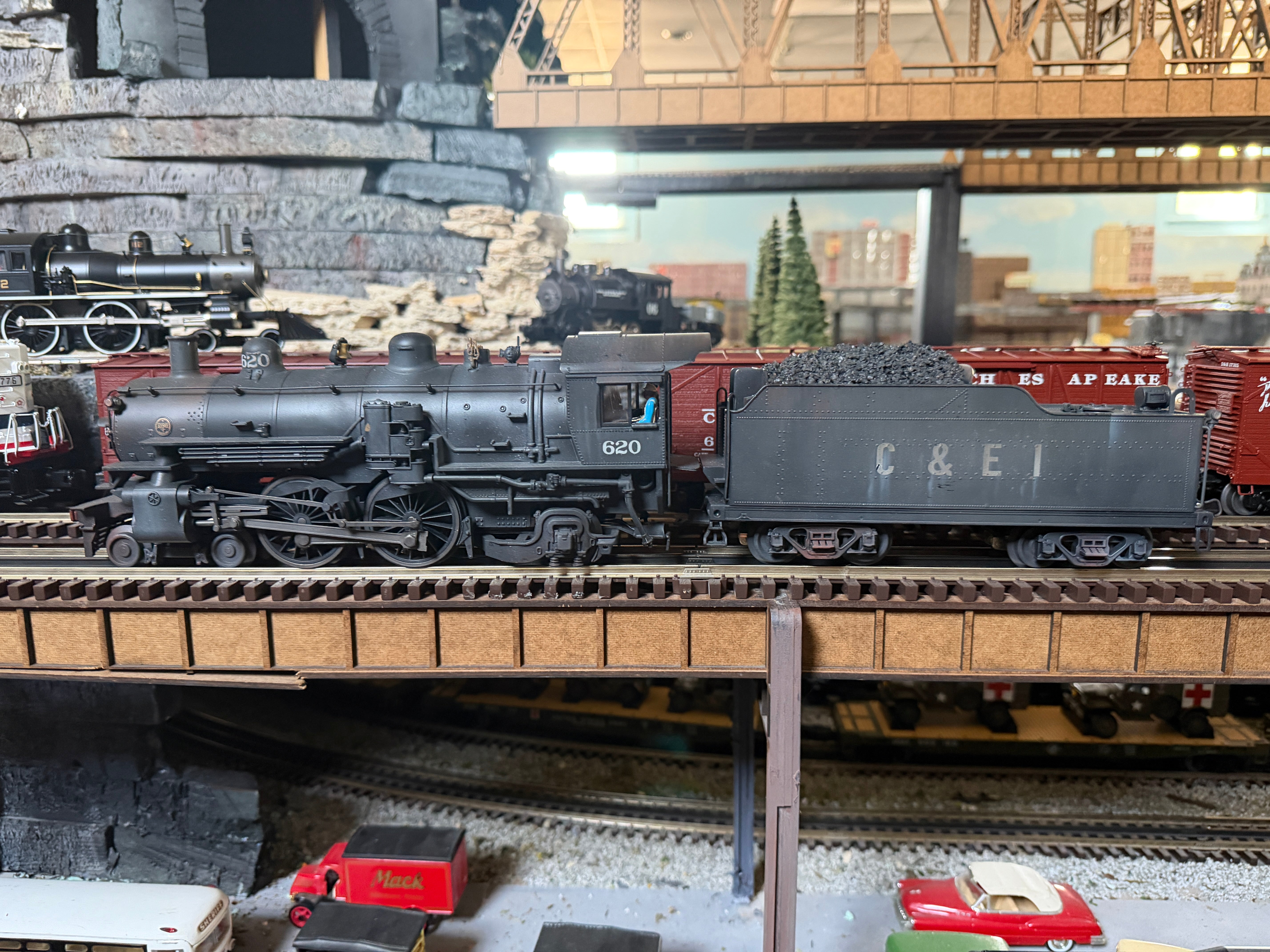 Lionel 2531900CEI  - Legacy - A6 Atlantic Steam Locomotive "Chicago & Eastern Illinois" #620 - Custom by Harry Hieke