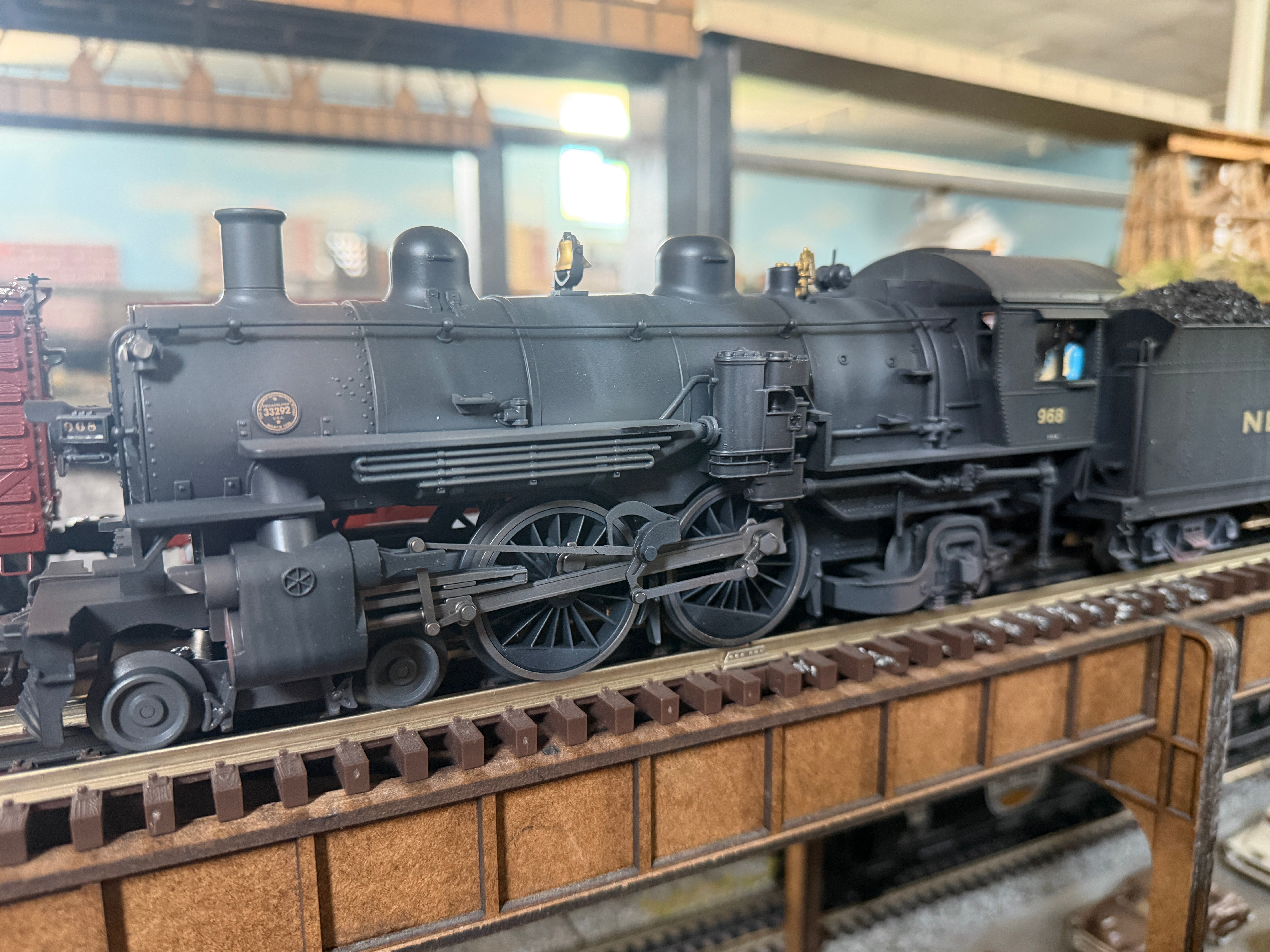 Lionel 2531900NHY  - Legacy - A6 Atlantic Steam Locomotive "New Haven" #968 (Yellow) - Custom by Harry Hieke