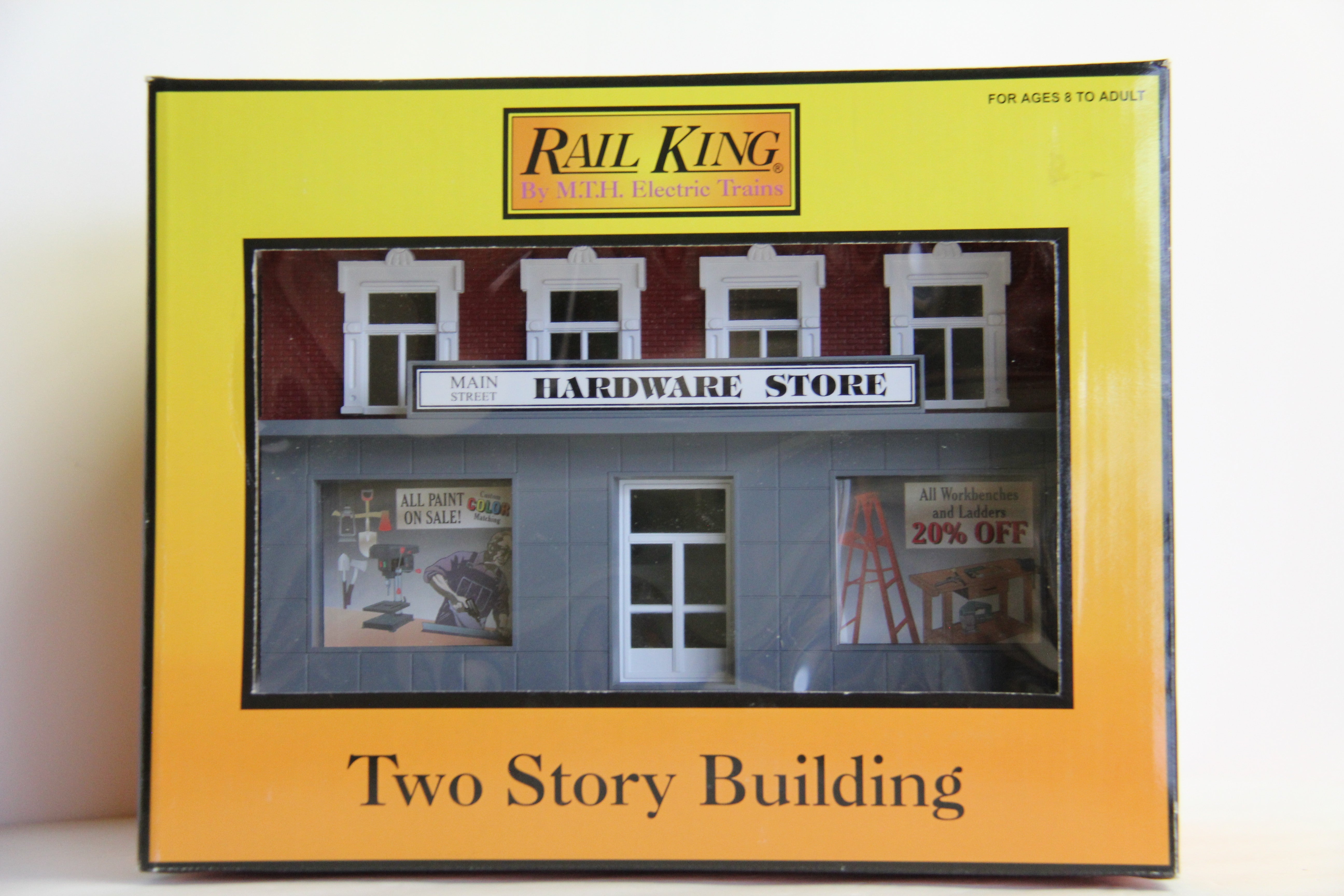 Rail King 30-9018 Hardware Store Red & Gray w. White Trim-Second hand-M6932